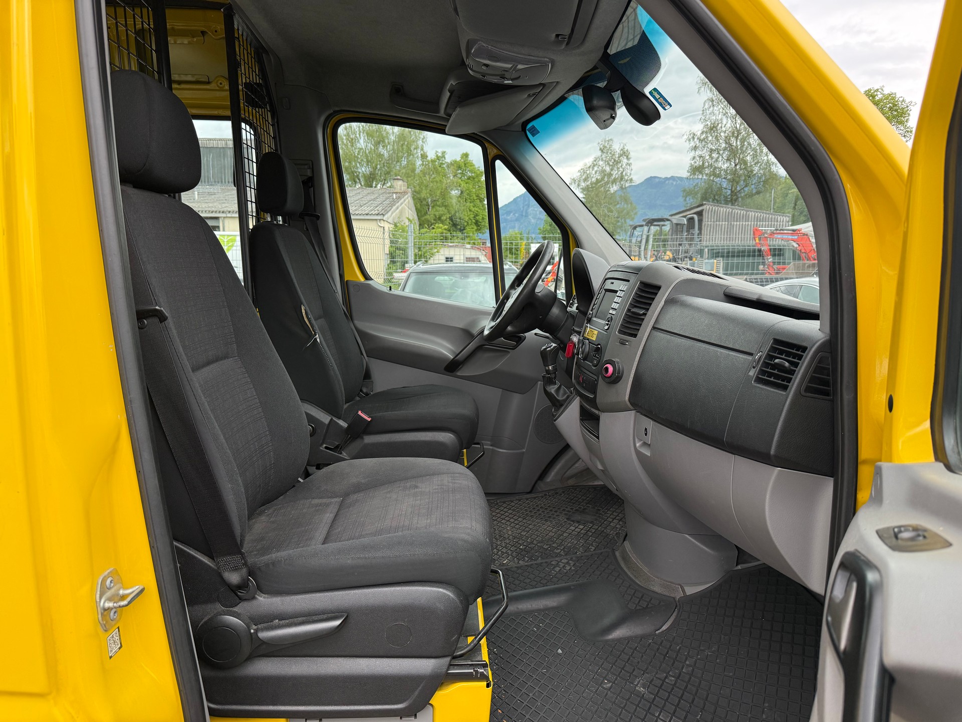 MERCEDES-BENZ Sprinter 311 CDI Standard 7G-Tronic-image-10