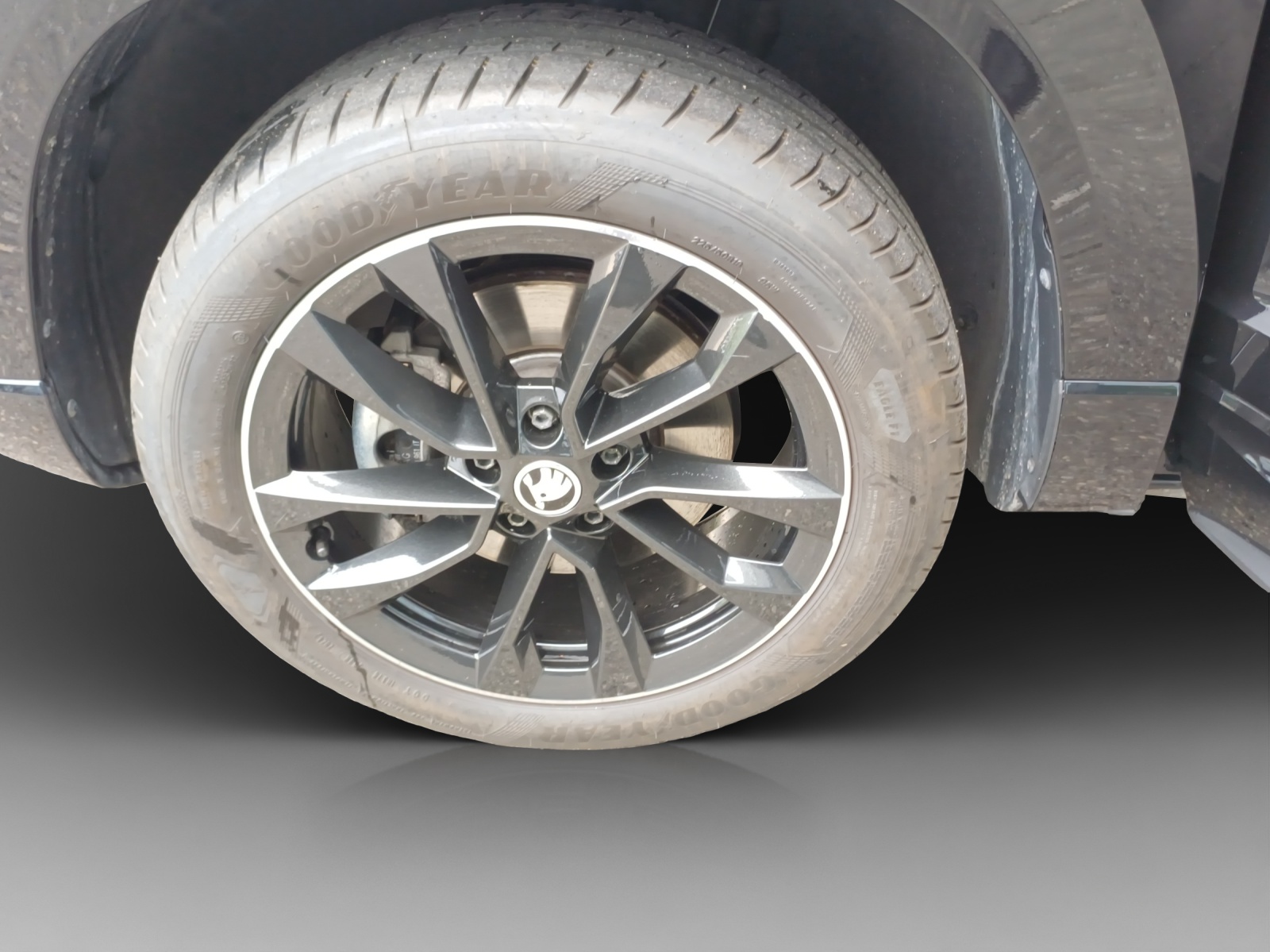 SKODA Karoq 2.0 TSI SportLine 4x4 DSG-image-14