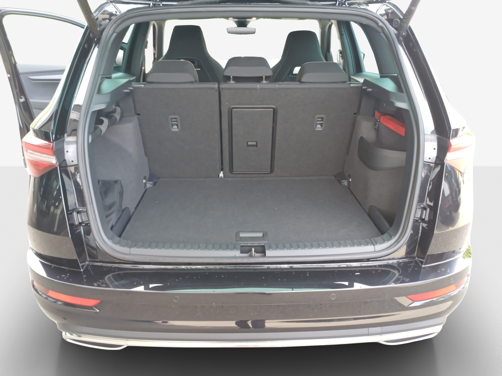 SKODA Karoq 2.0 TSI SportLine 4x4 DSG-image-12