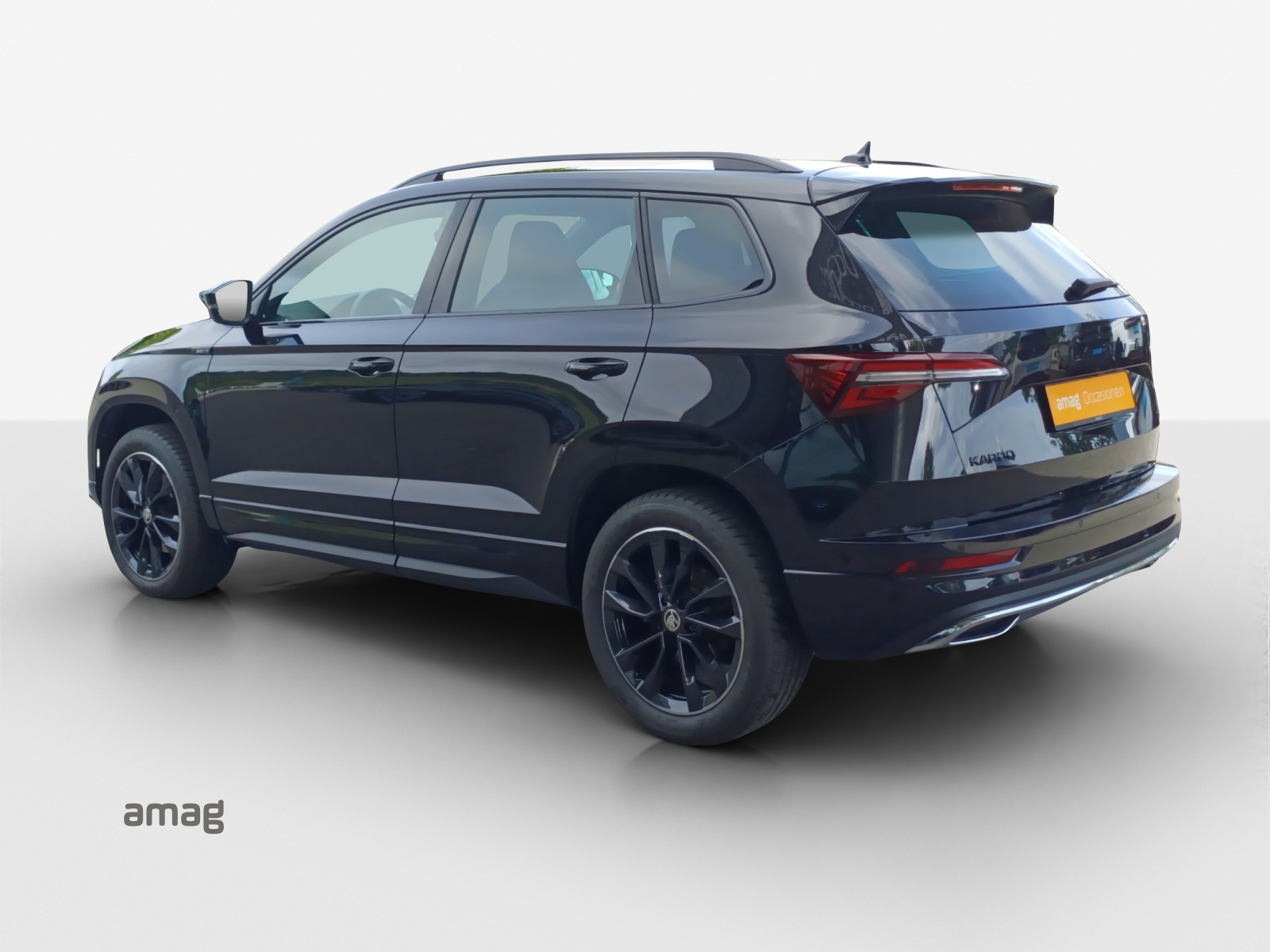 SKODA Karoq 2.0 TSI SportLine 4x4 DSG-image-2