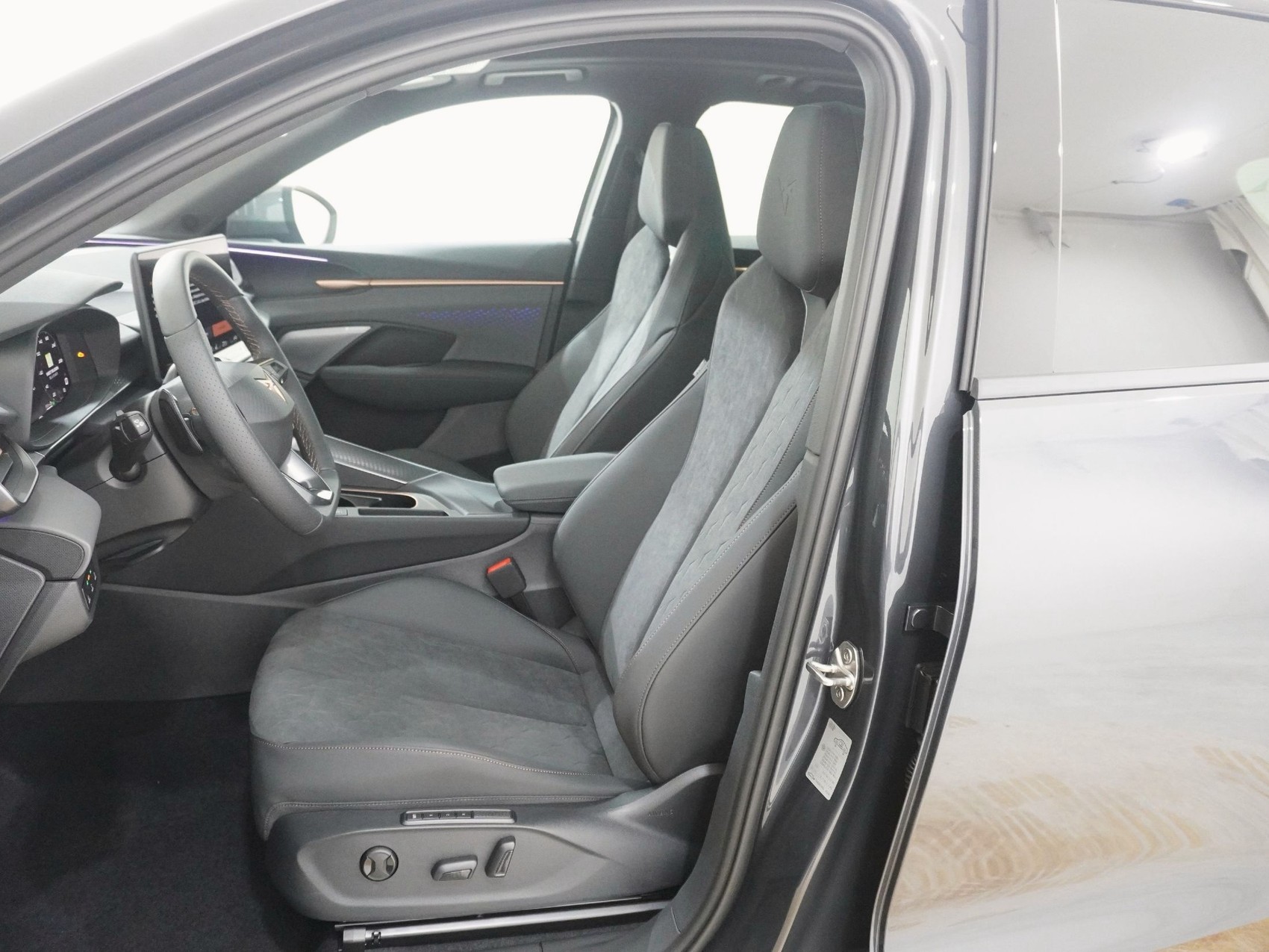 CUPRA Terramar 2.0 TSI VZ 4Drive DSG-image-12