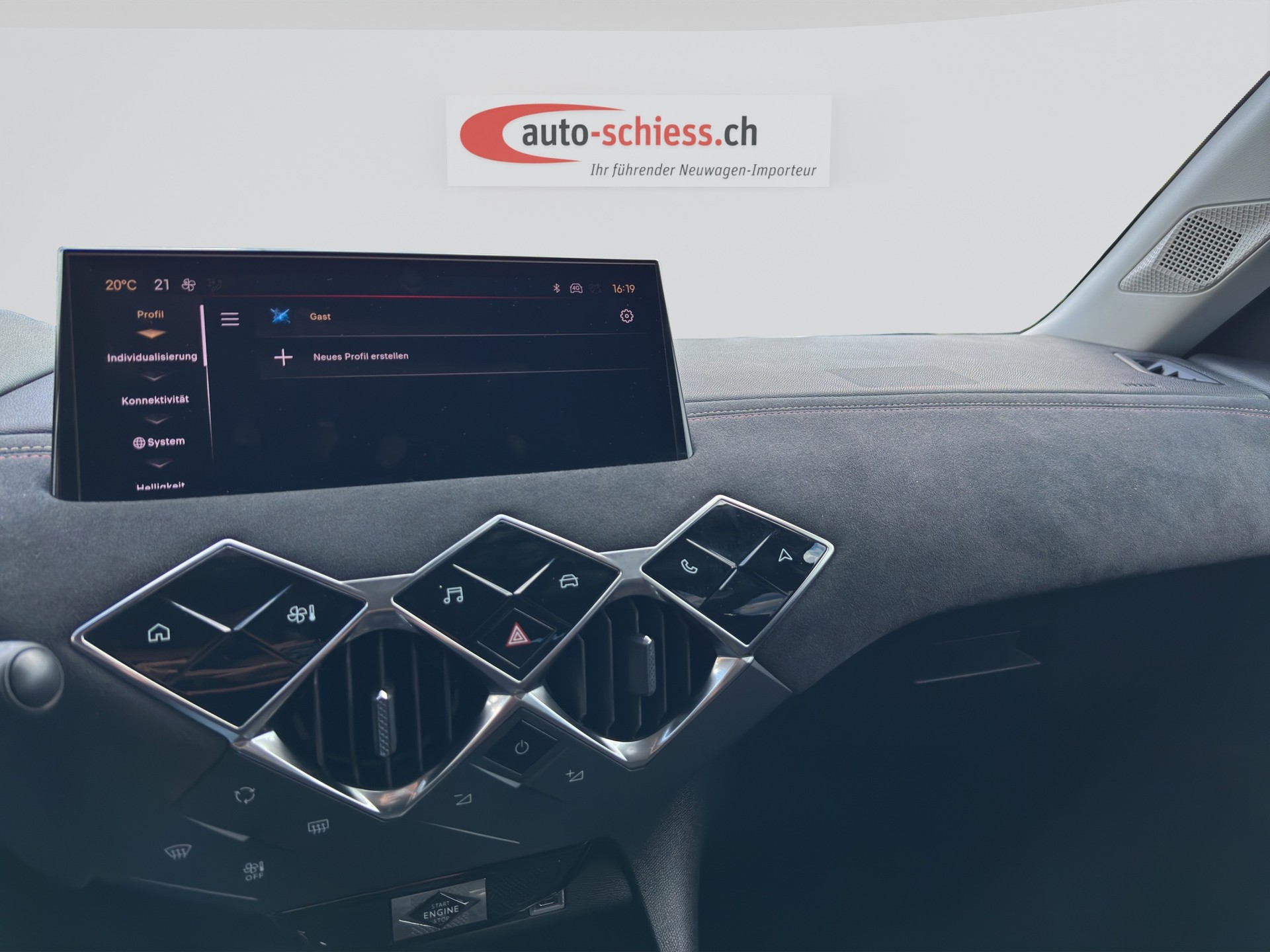 DS AUTOMOBILES DS 3 1.2 PureTech Performance Line Bi-Color EAT8-image-10