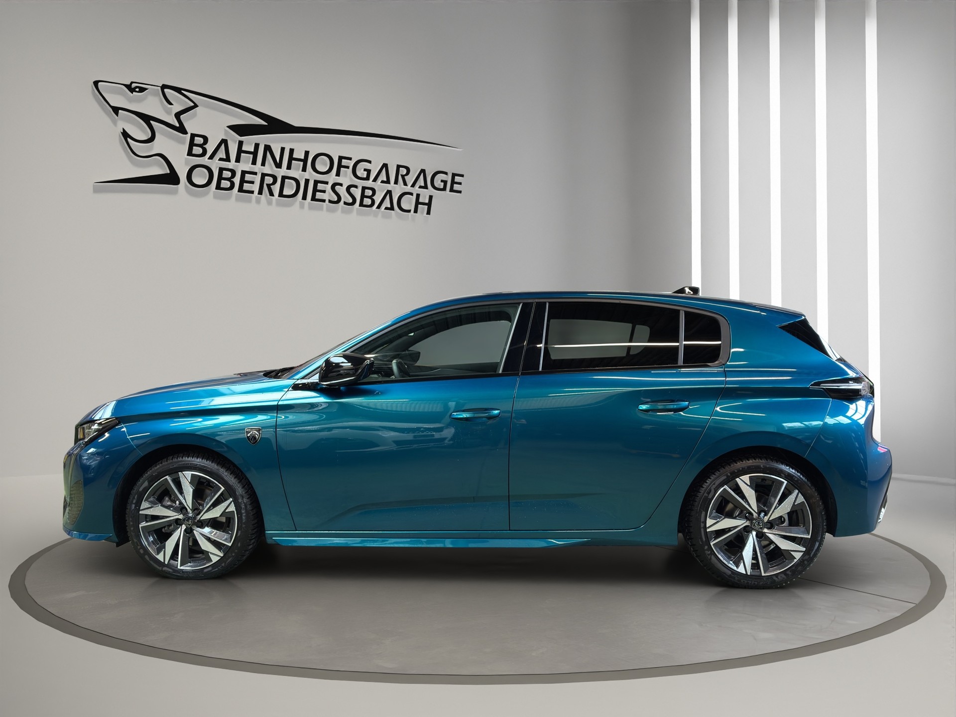 PEUGEOT 308 1.2 HEV 136 GT-image-2