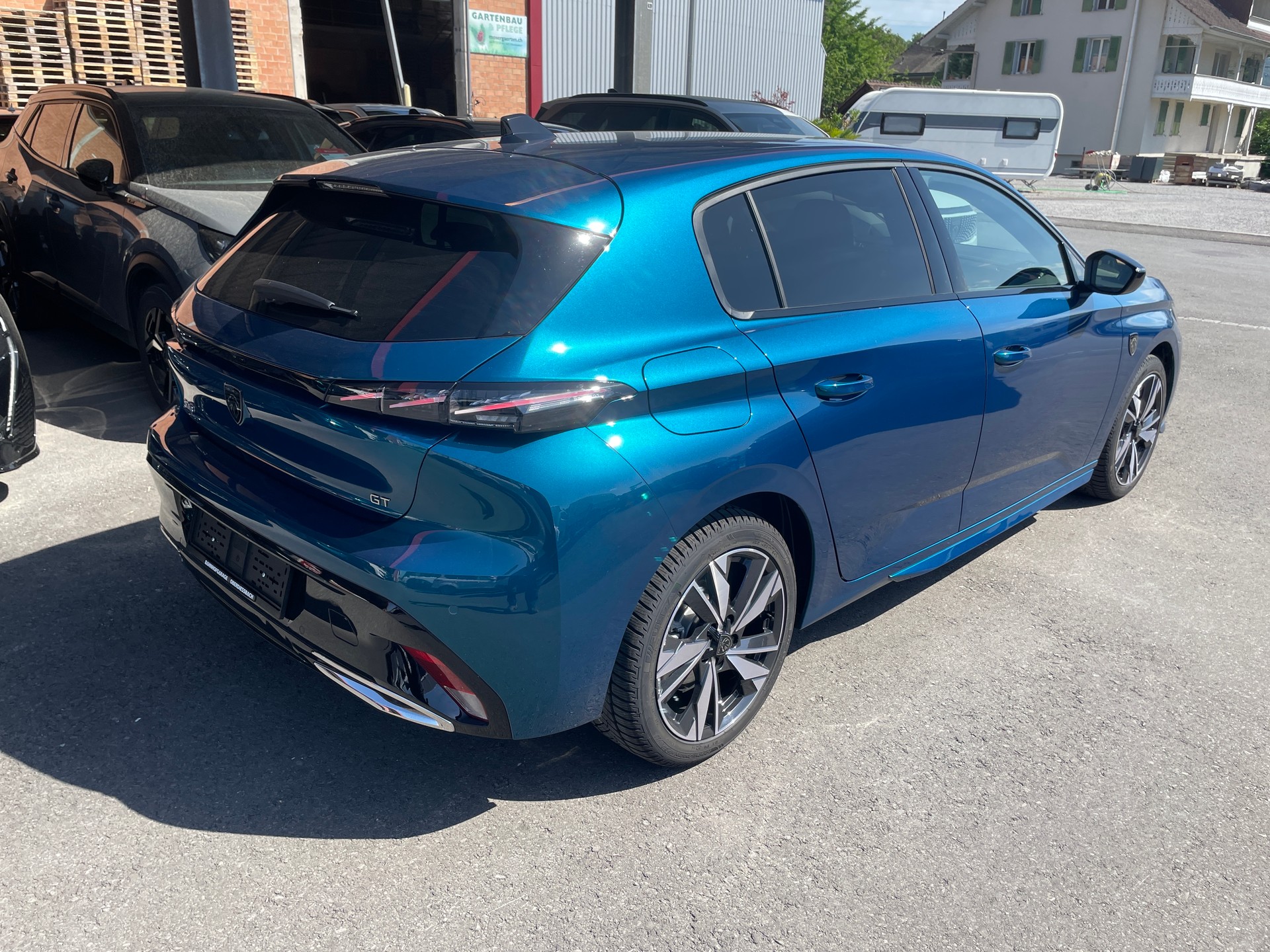 PEUGEOT 308 1.2 HEV 136 GT-image-3