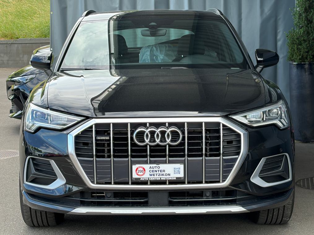 AUDI Q3 40 TDI quattro S-tronic-image-0