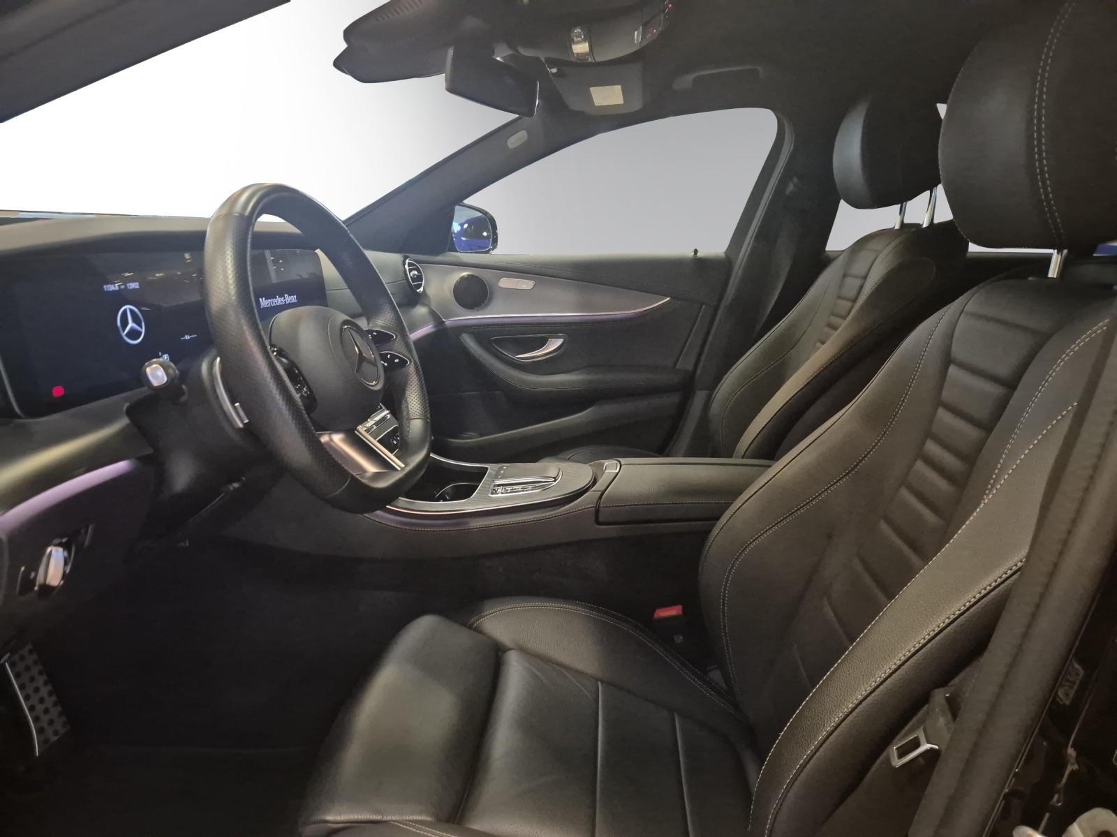 MERCEDES-BENZ E 300 de T 4Matic EQ Star 9G-Tronic-image-4