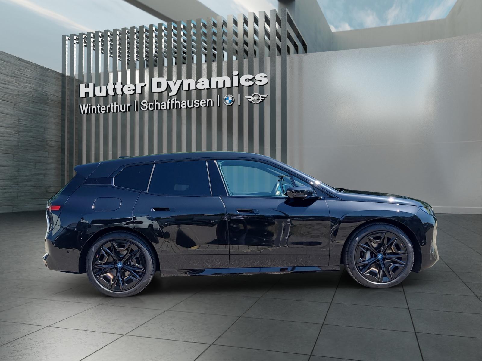 BMW iX xDrive45-image-3
