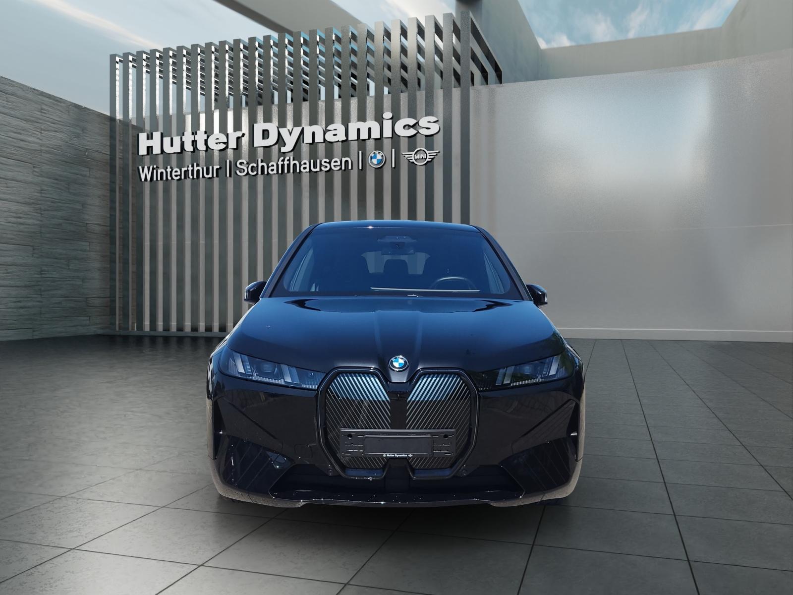 BMW iX xDrive45-image-1