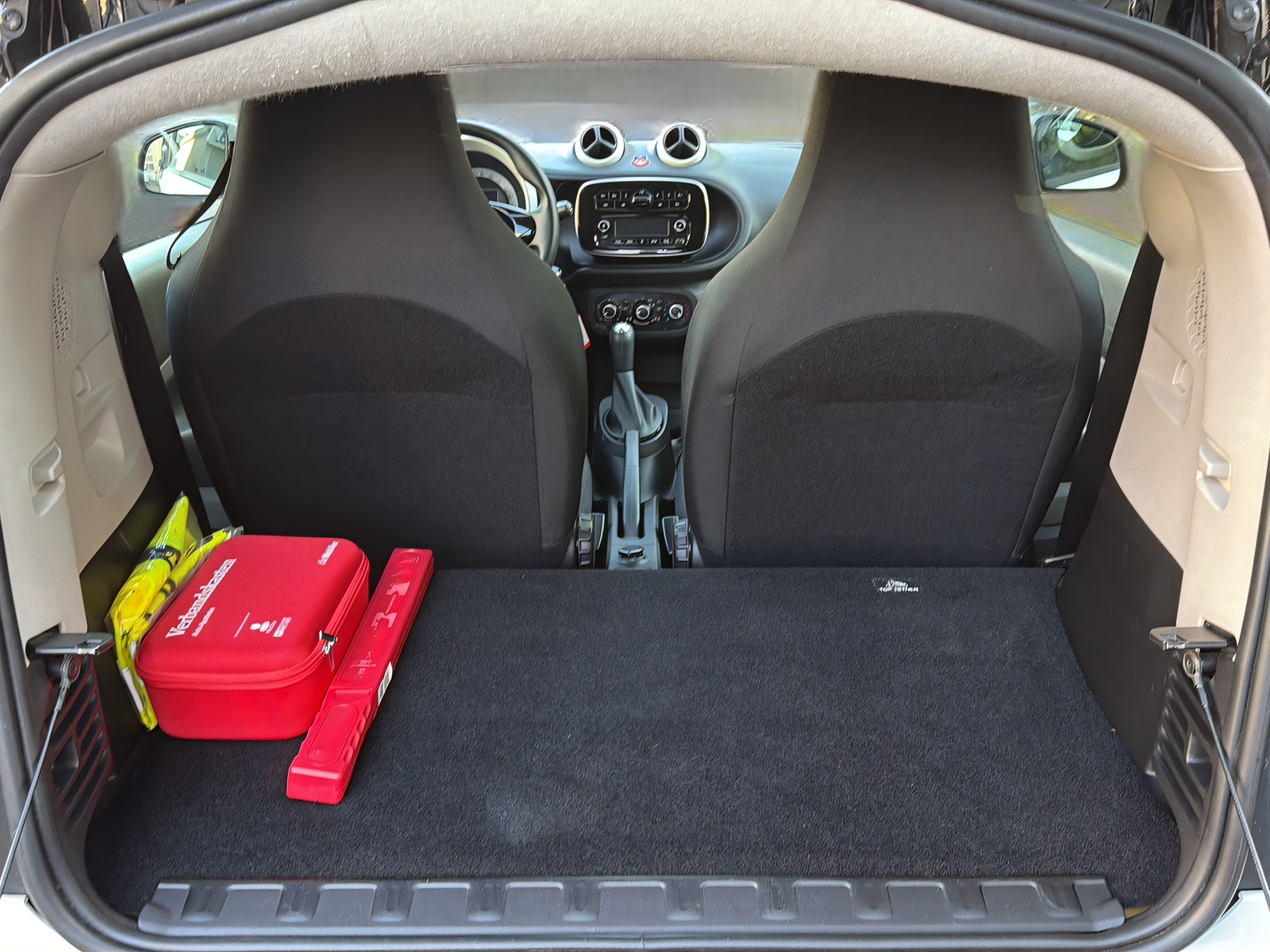SMART fortwo-image-17