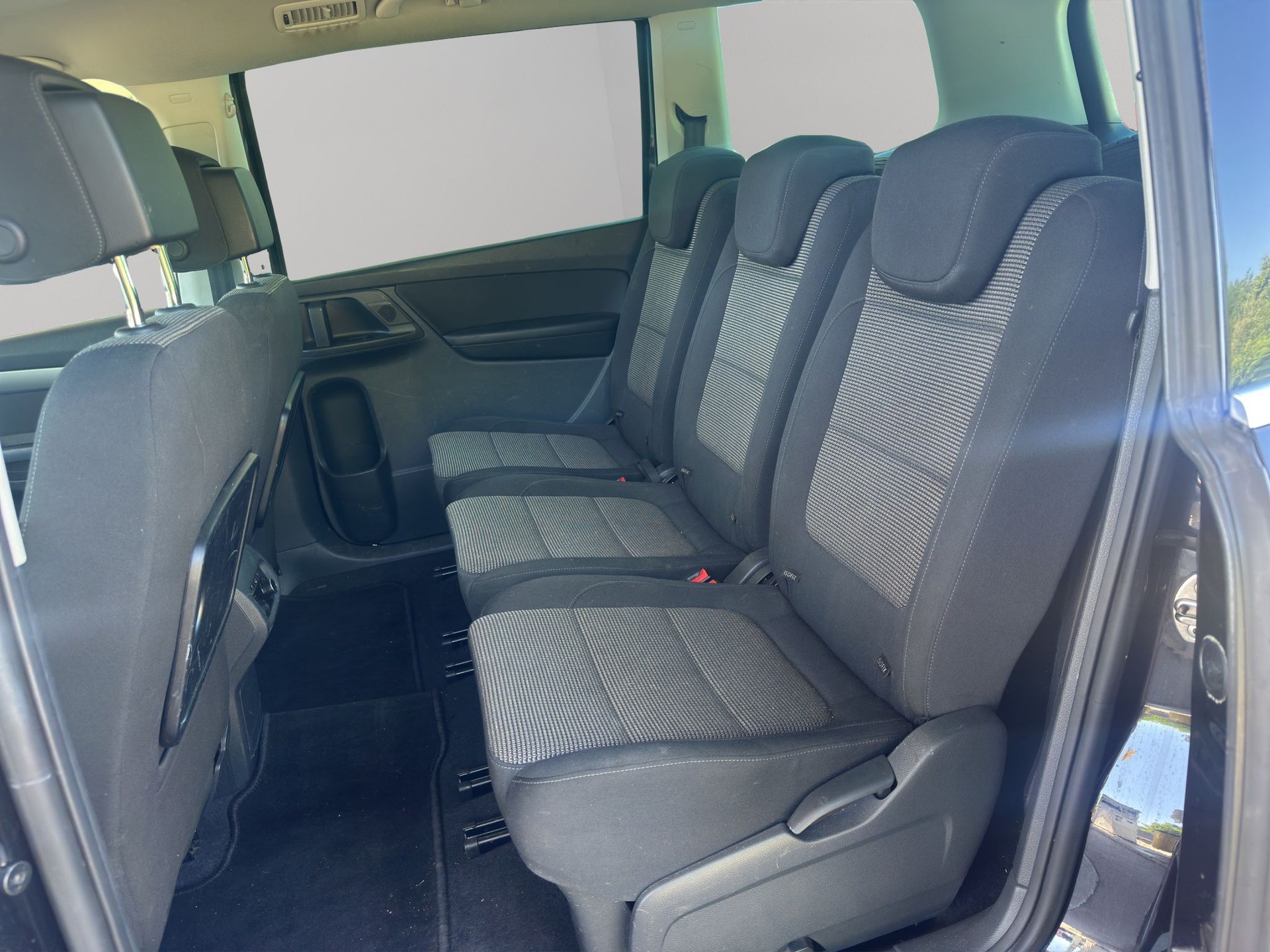 VW Sharan 2.0 TDI BMT Comfortline DSG-image-7