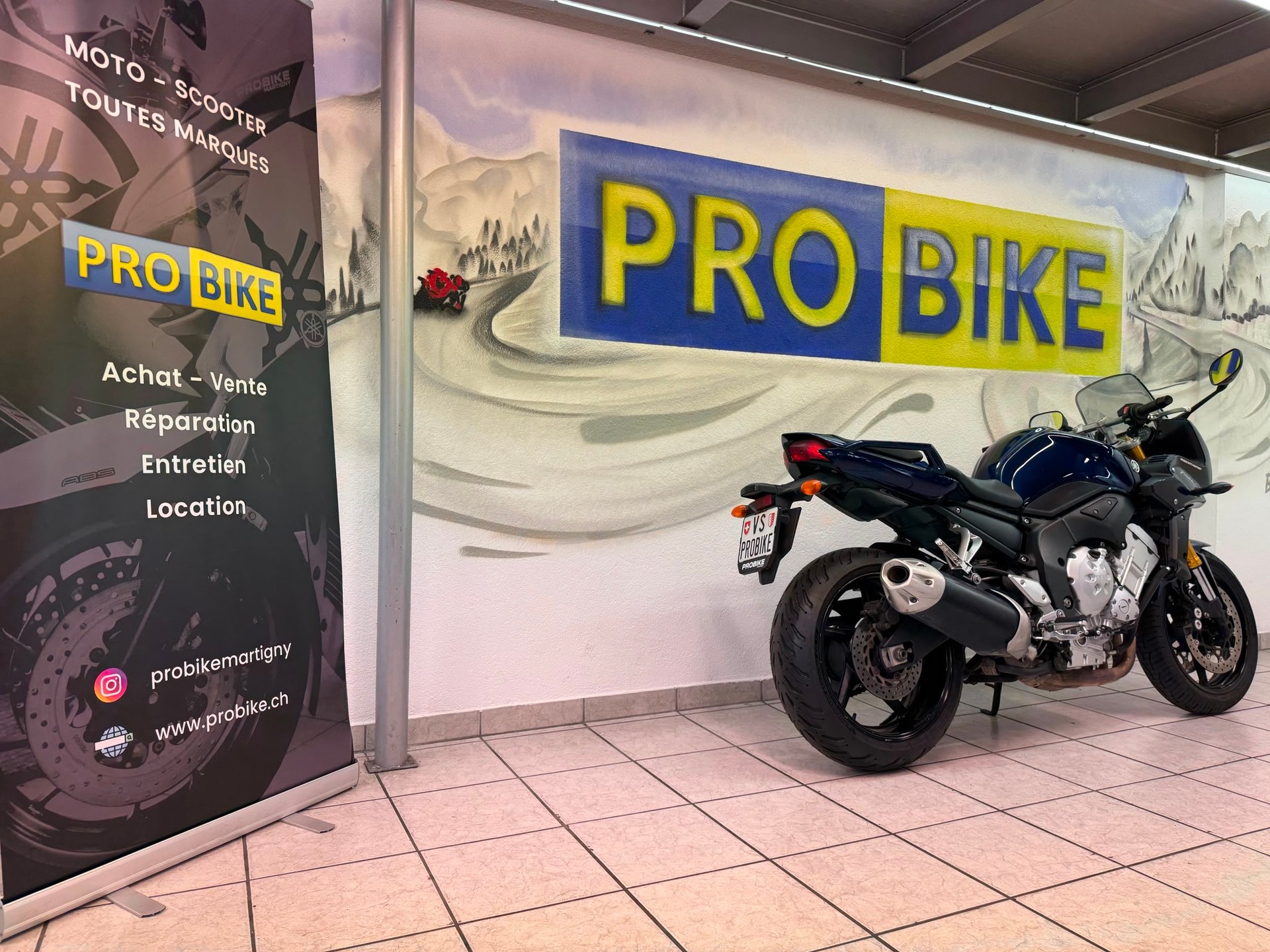 YAMAHA FZ1 Fazer-showroom-element-2
