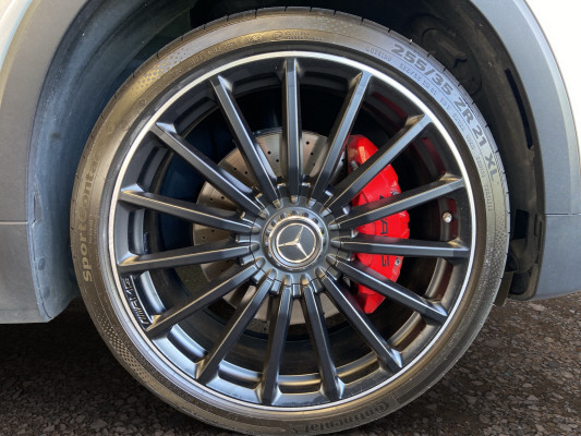 MERCEDES-BENZ GLB 35 AMG 4 MATIC-image-8