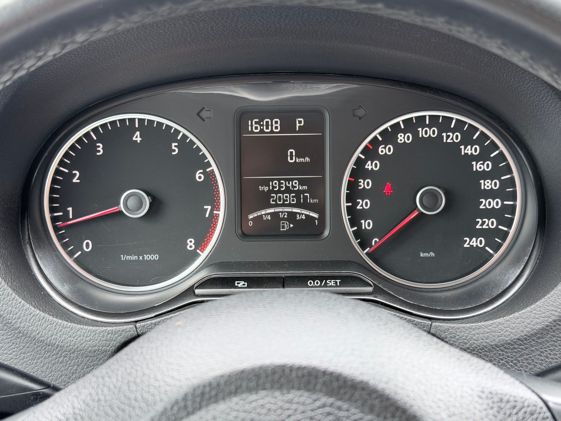 VW Polo 1.2 TSI Design DSG-image-11