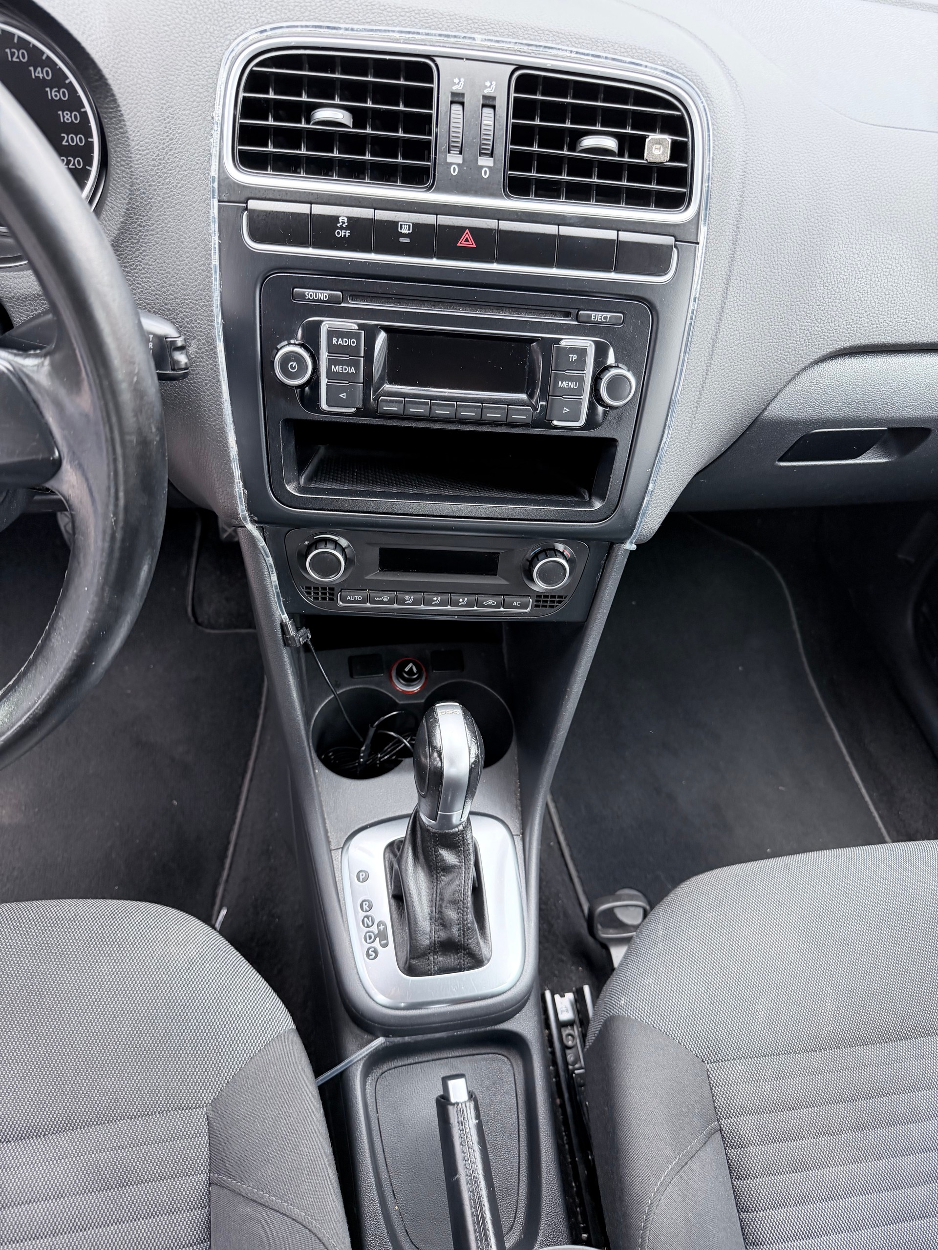 VW Polo 1.2 TSI Design DSG-image-10