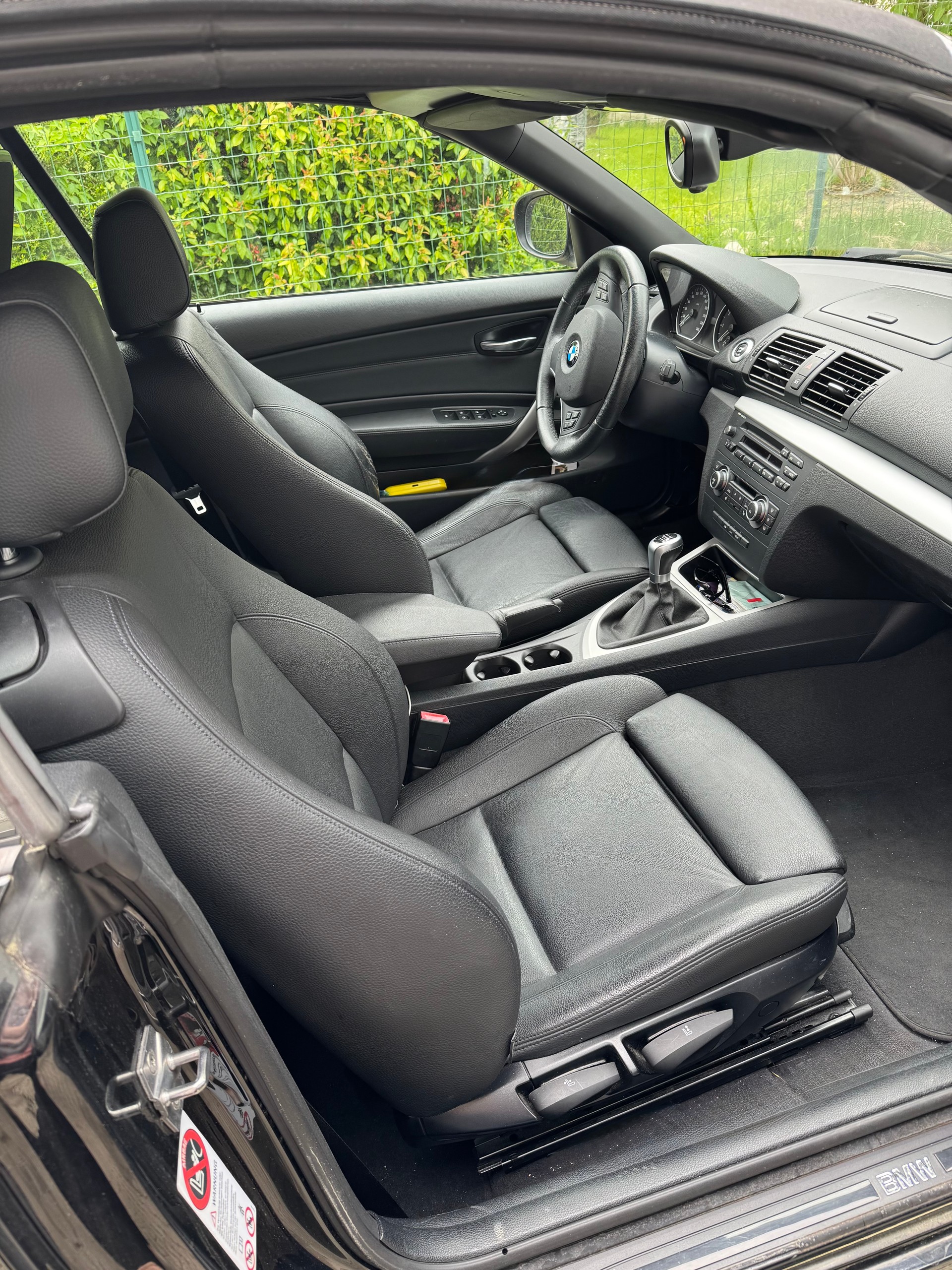 BMW 118i-image-4