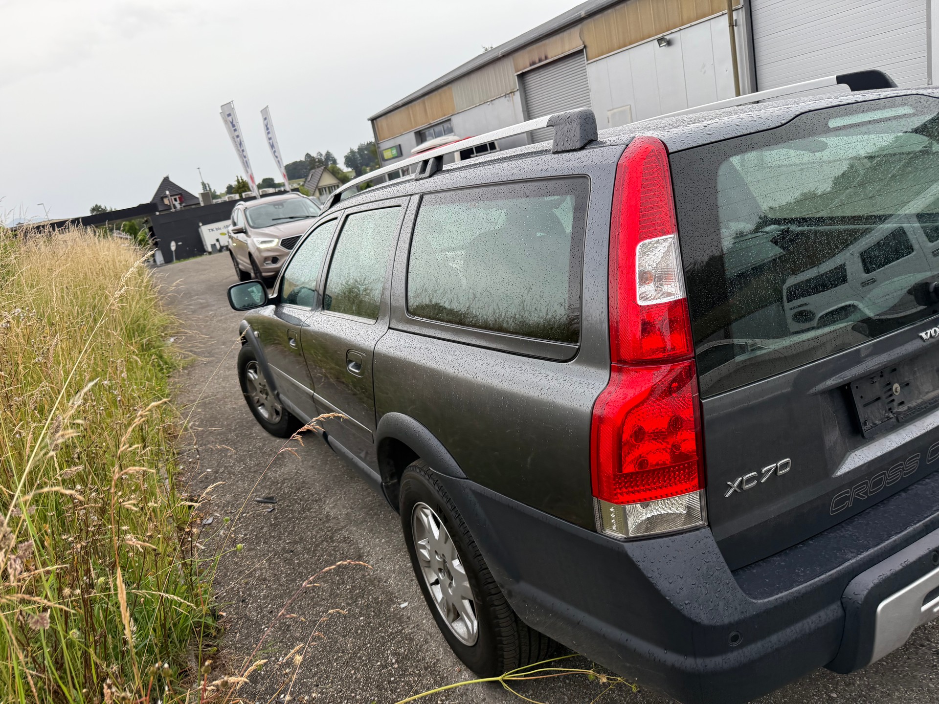 VOLVO XC70 2.5T AWD Kinetic-image-3