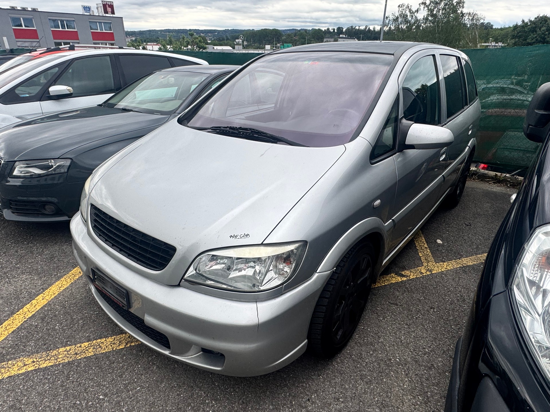OPEL Zafira 2.0i Turbo OPC-image-1