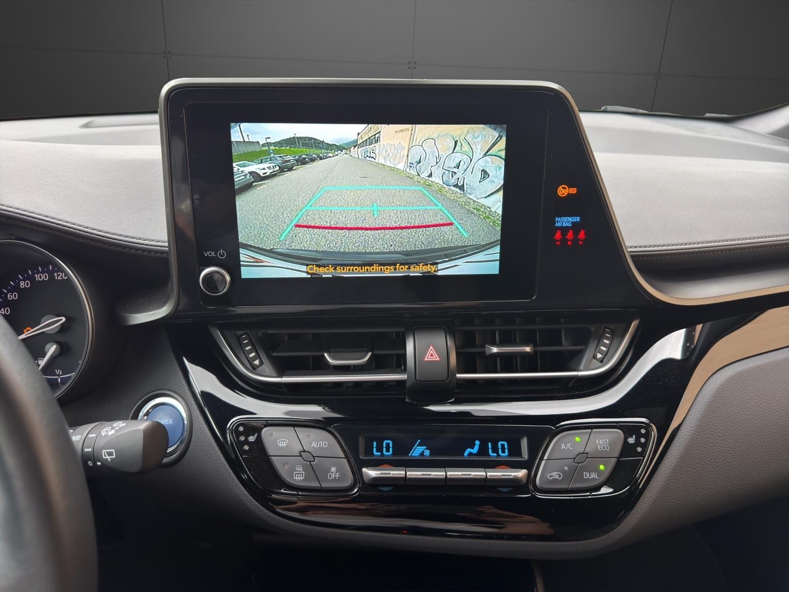TOYOTA C-HR-image-9