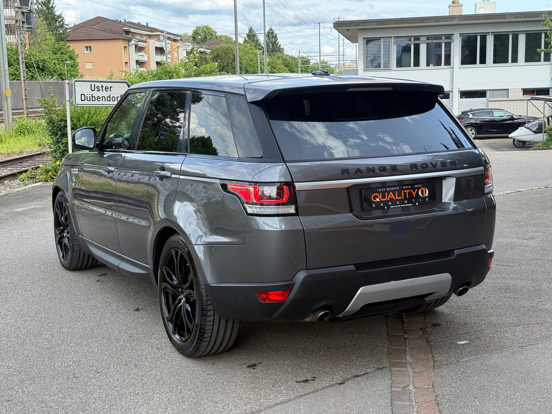 LAND ROVER Range Rover Sport 3.0 SDV6 HSE Automatic-image-3