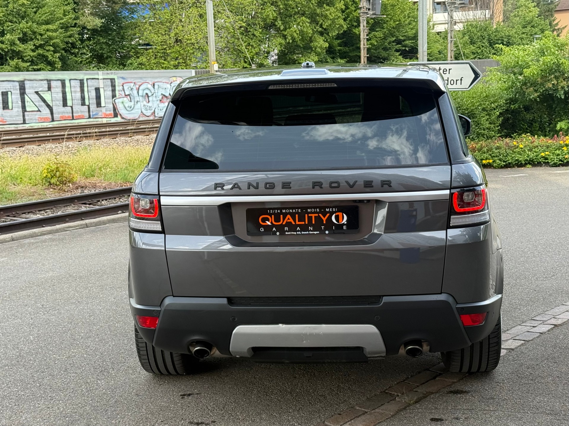 LAND ROVER Range Rover Sport 3.0 SDV6 HSE Automatic-image-4
