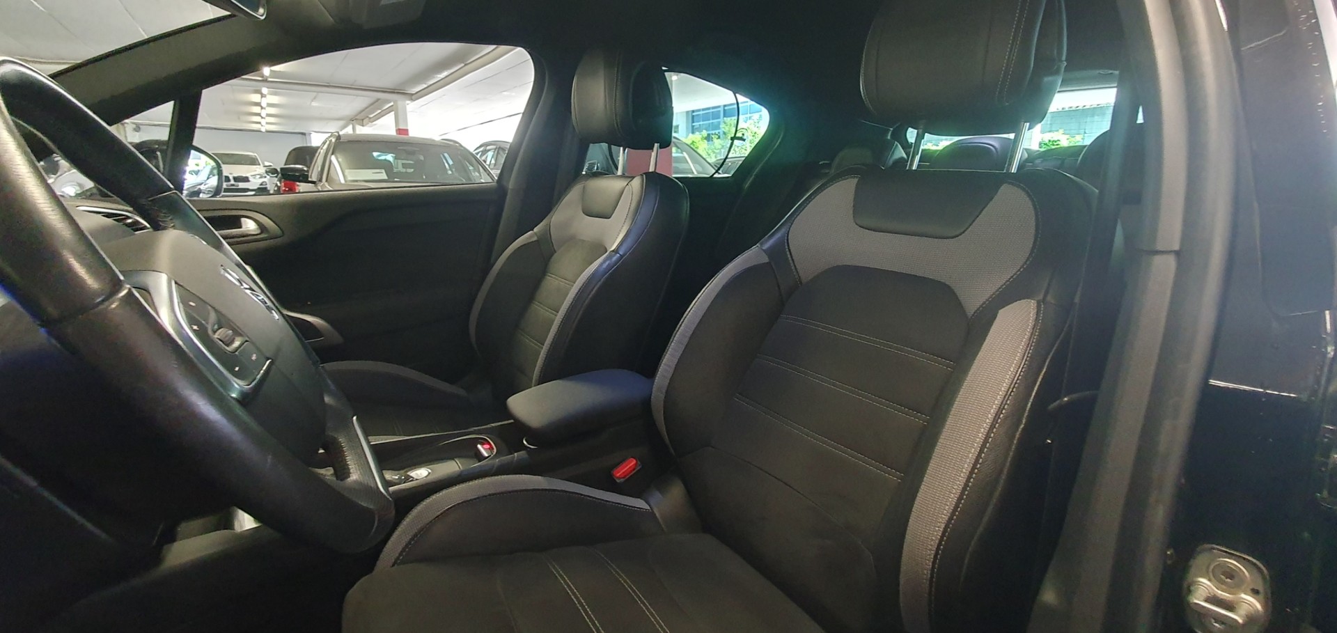 DS AUTOMOBILES DS 4 1.6 THP SO Chic Automatic-image-14