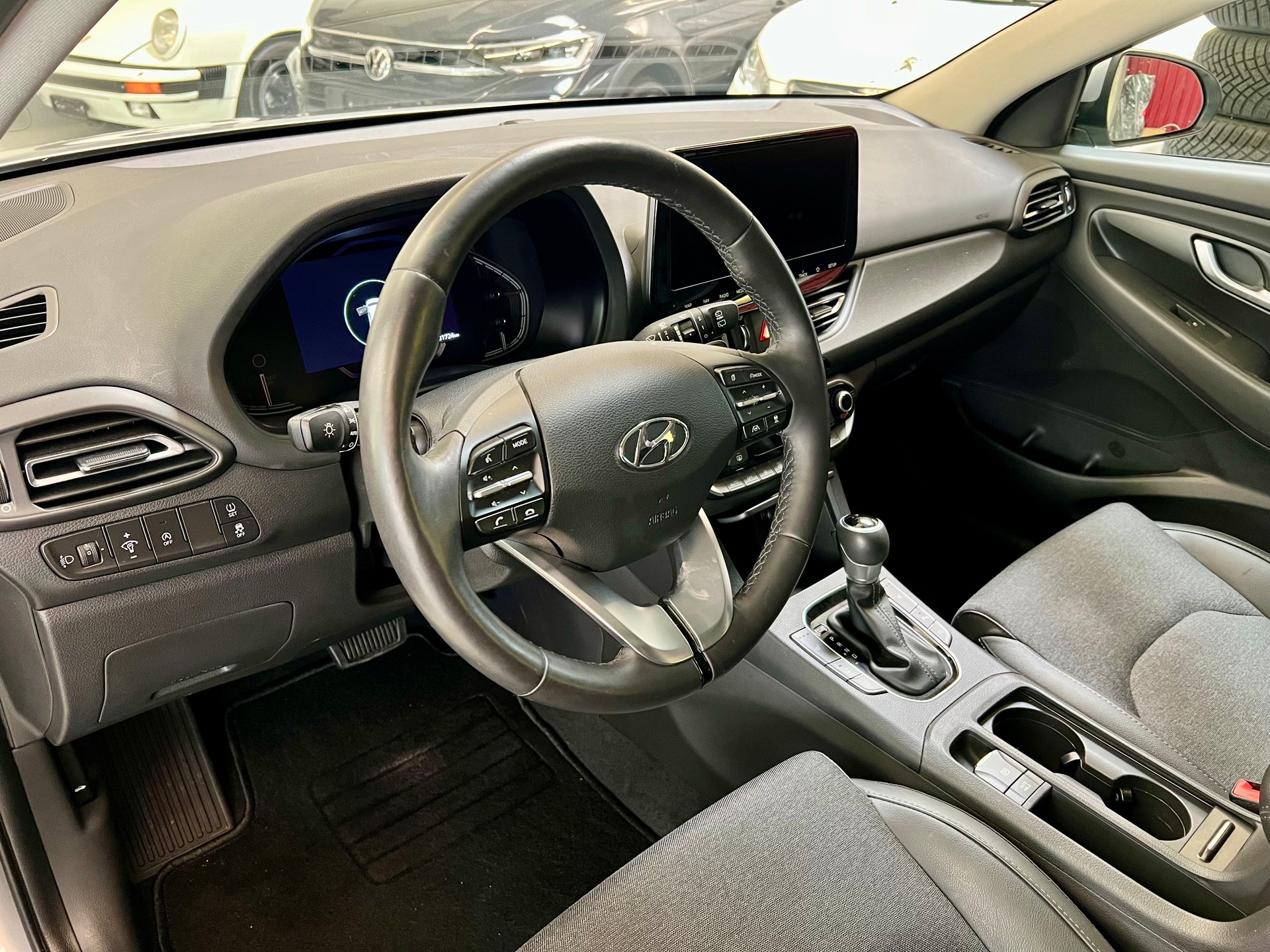 HYUNDAI i30 1.5 T-GDi Vertex 48V MH DCT-image-4