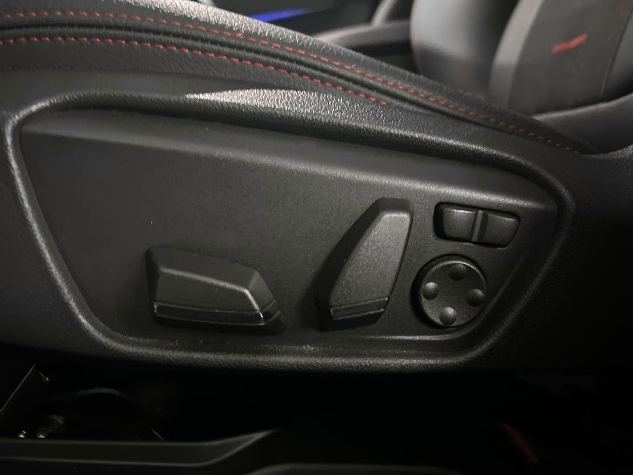 BMW 128ti-image-24