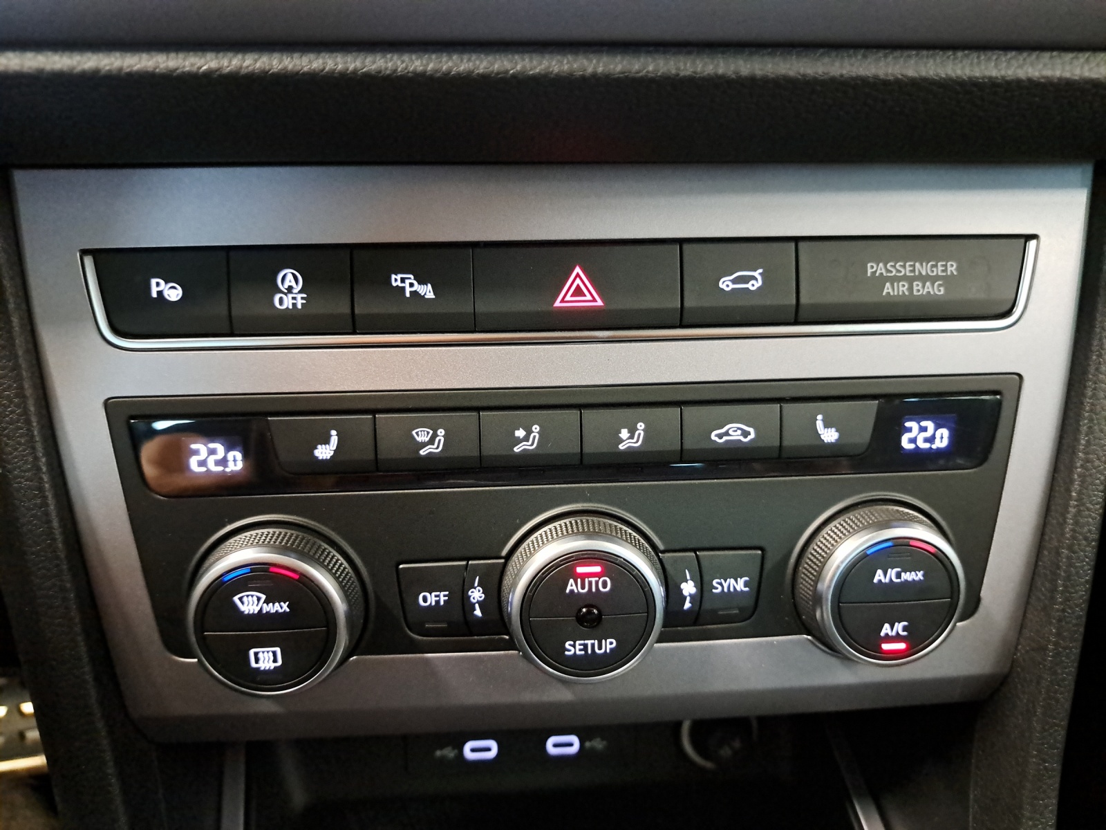SEAT Ateca 1.5 TSI FR DSG-image-24