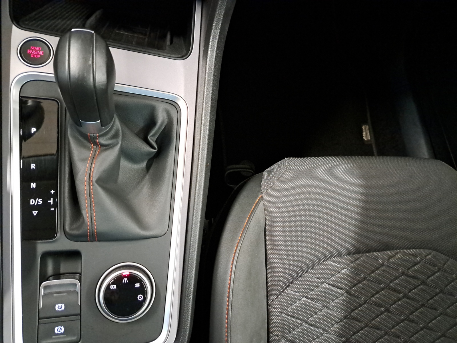 SEAT Ateca 1.5 TSI FR DSG-image-18