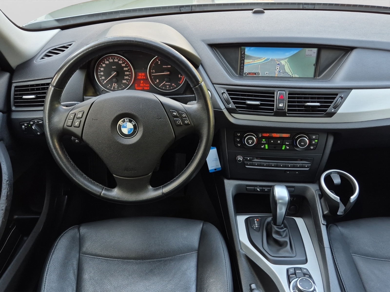 BMW X1 xDrive 20d Steptronic-image-13