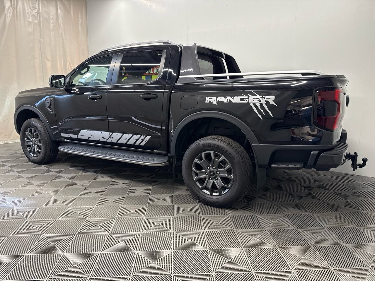 FORD Ranger Wildtrak 3.0 Eco Blue e-4WD Automat-showroom-element-1