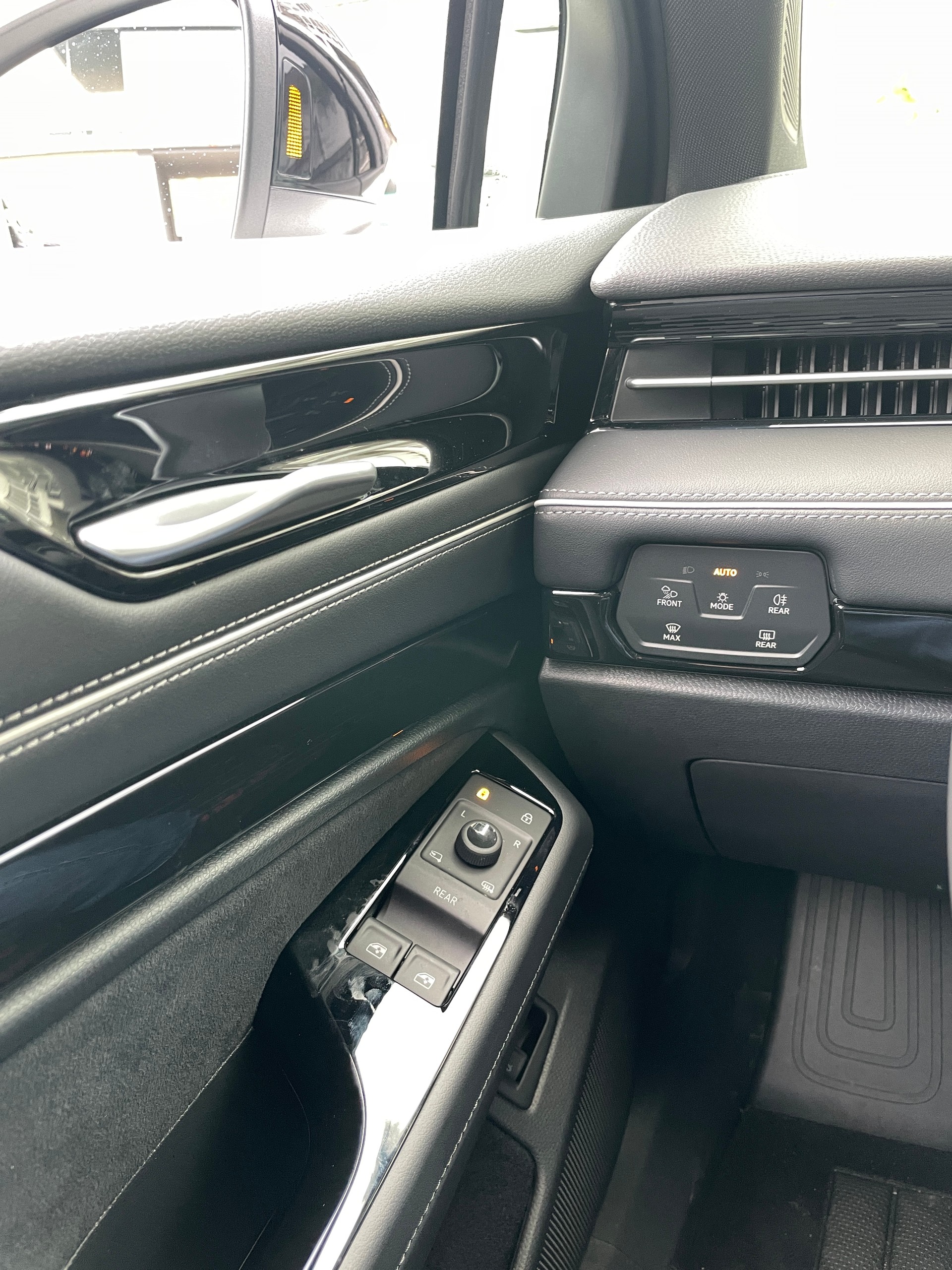 VW ID.7 Tourer Pro 77 kWh m. Wärmepumpe-image-18