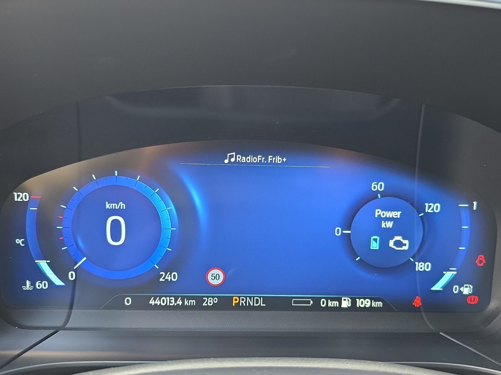 FORD Kuga 2.5 Plug-in Hybrid ST-Lin-image-6