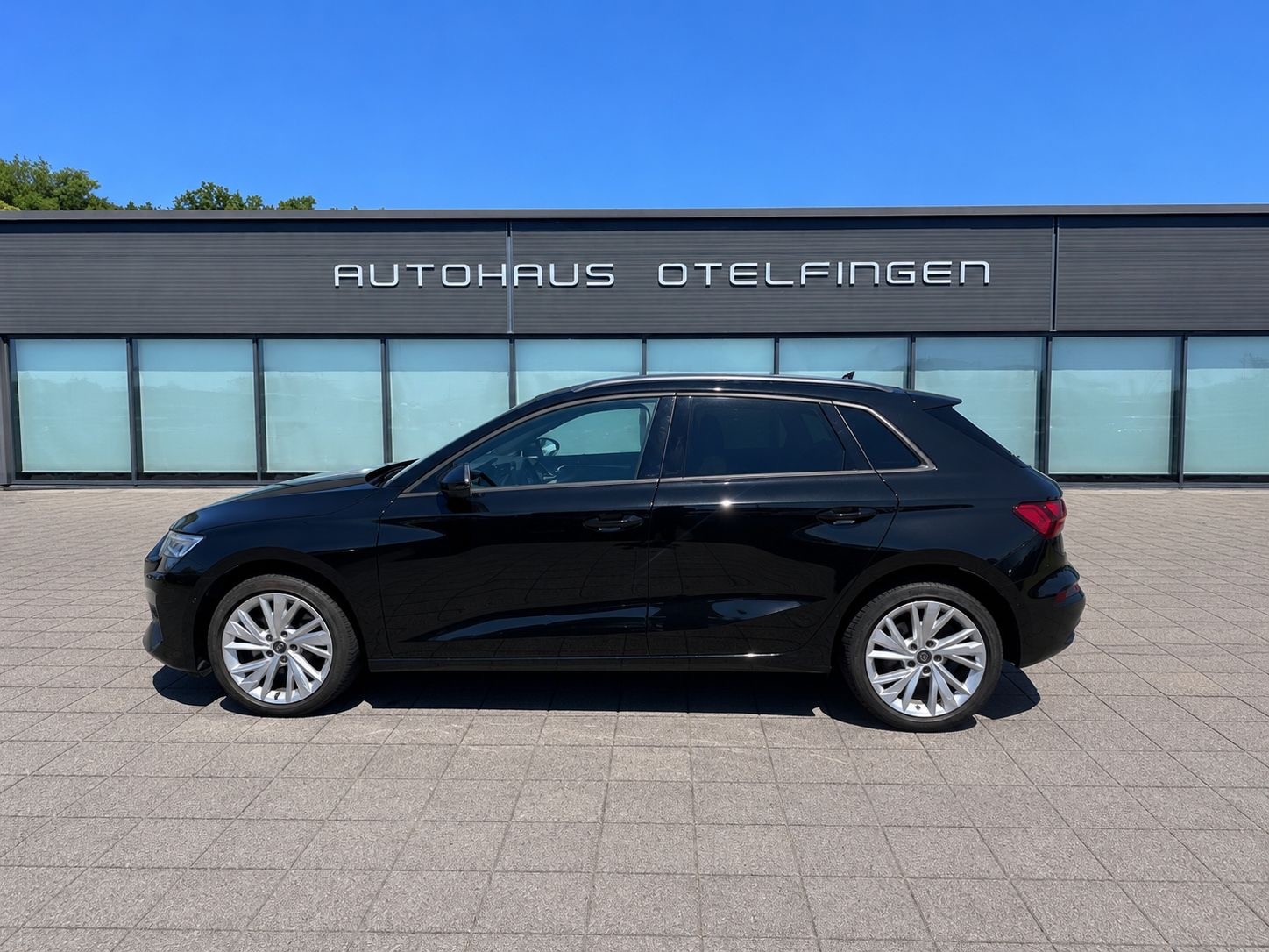 AUDI A3 Sportback 1.5 35 TFSI S-Tronic-image-0
