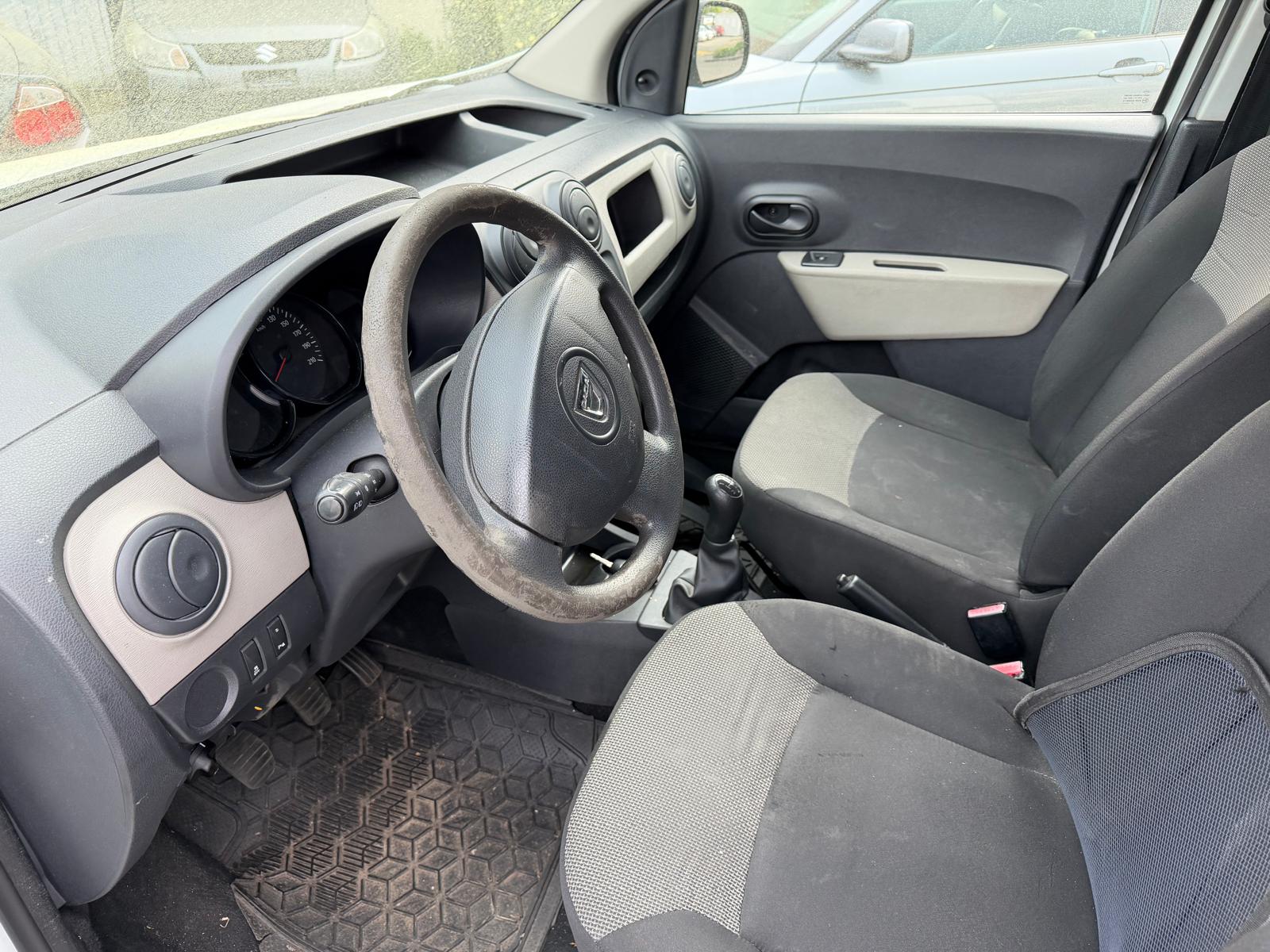 DACIA Dokker Van TCe 115 S&S Ambiance+-image-7