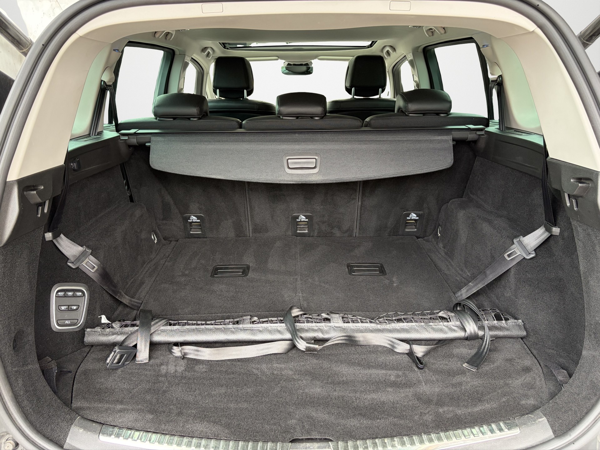 RENAULT Espace 2.0 dCi Techno EDC 6-image-16