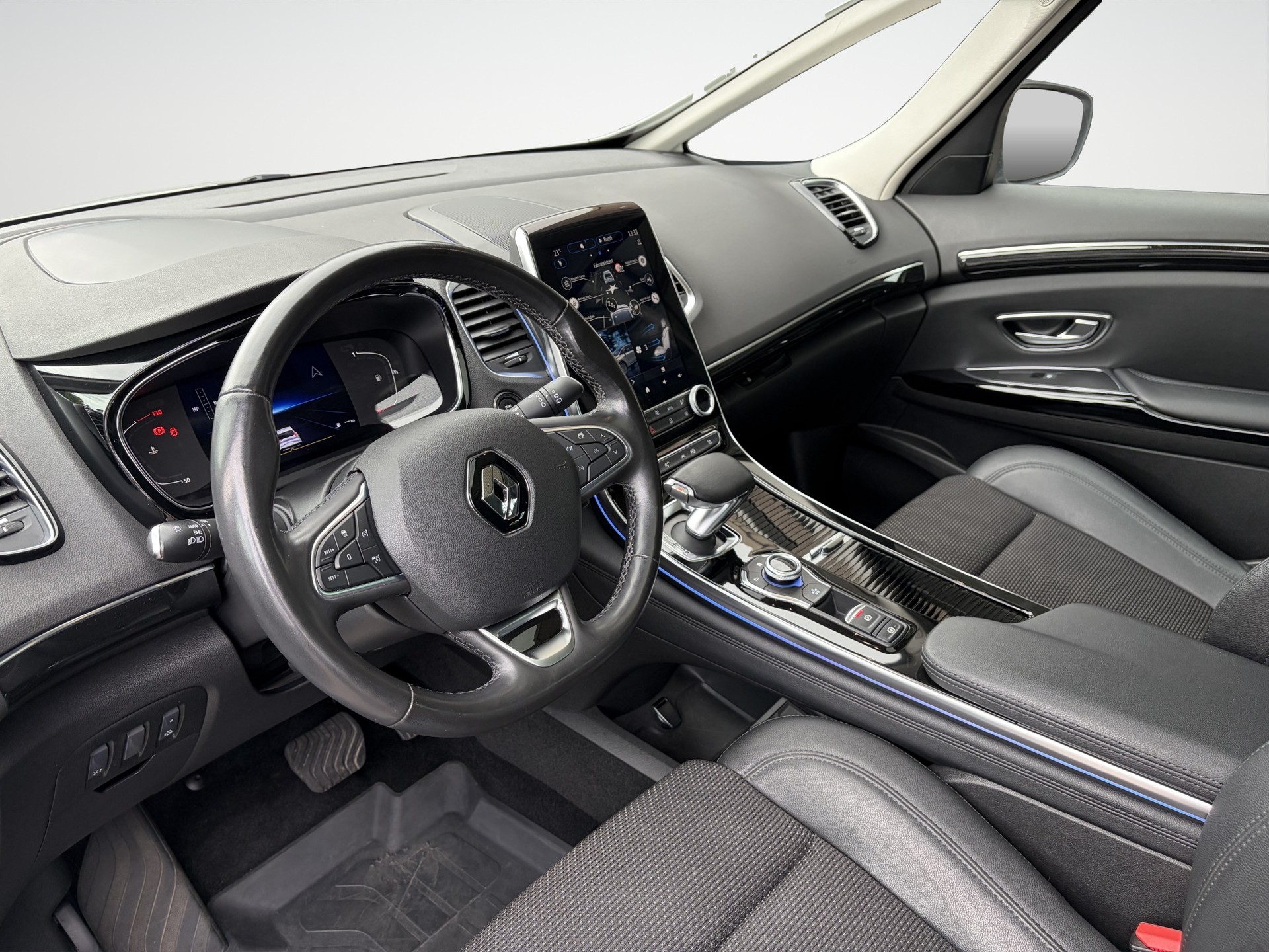 RENAULT Espace 2.0 dCi Techno EDC 6-image-11