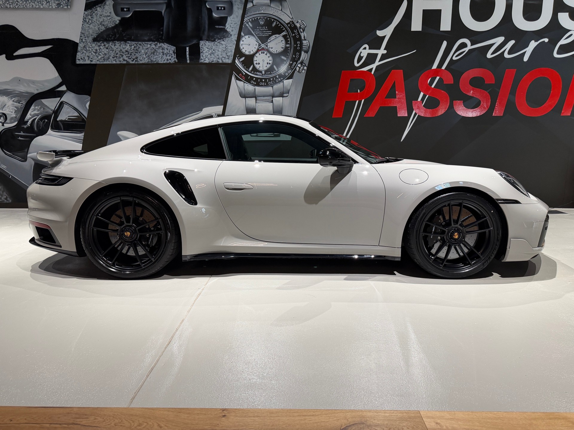 PORSCHE 911 Turbo S PDK-image-2