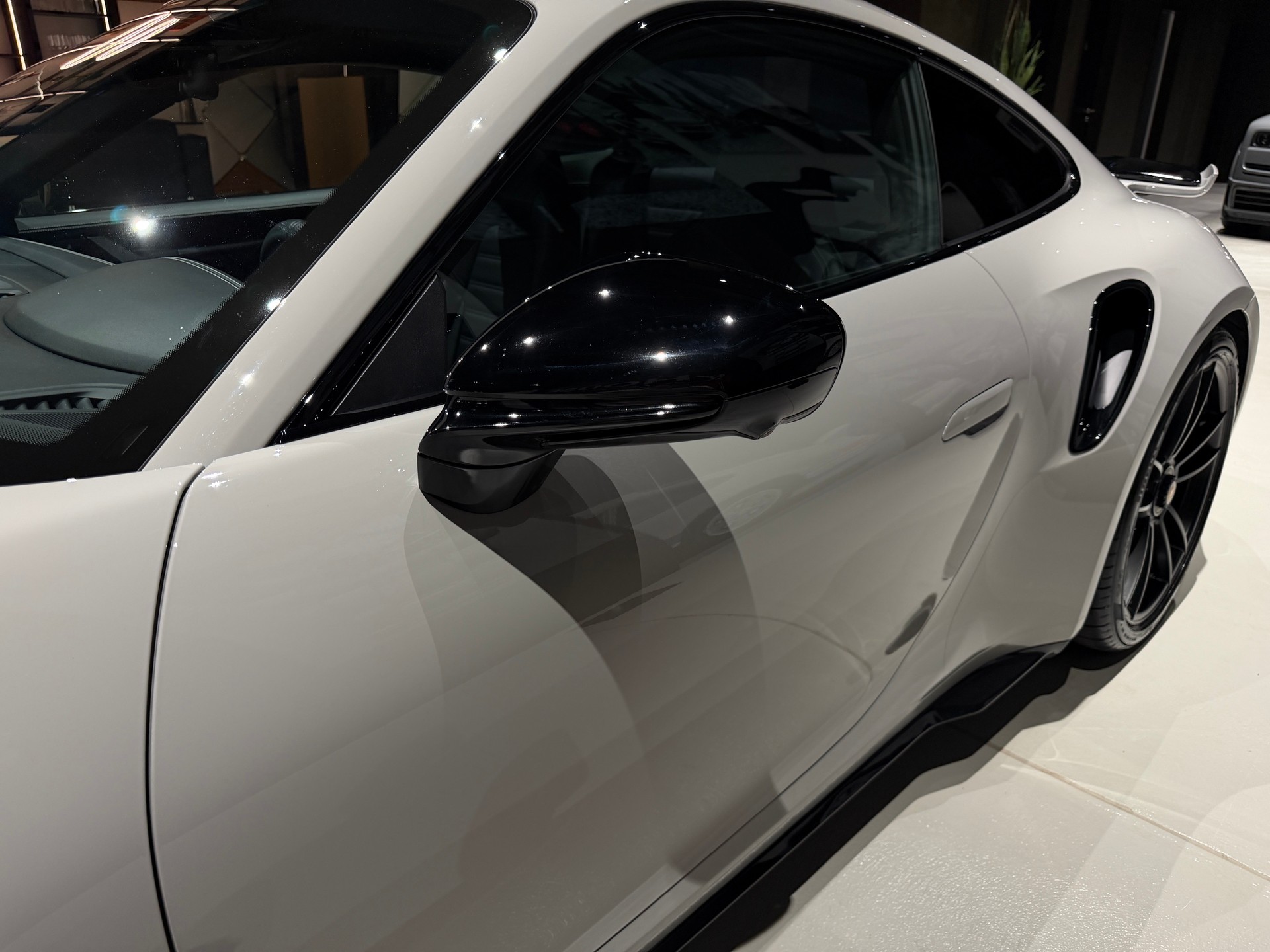 PORSCHE 911 Turbo S PDK-image-7