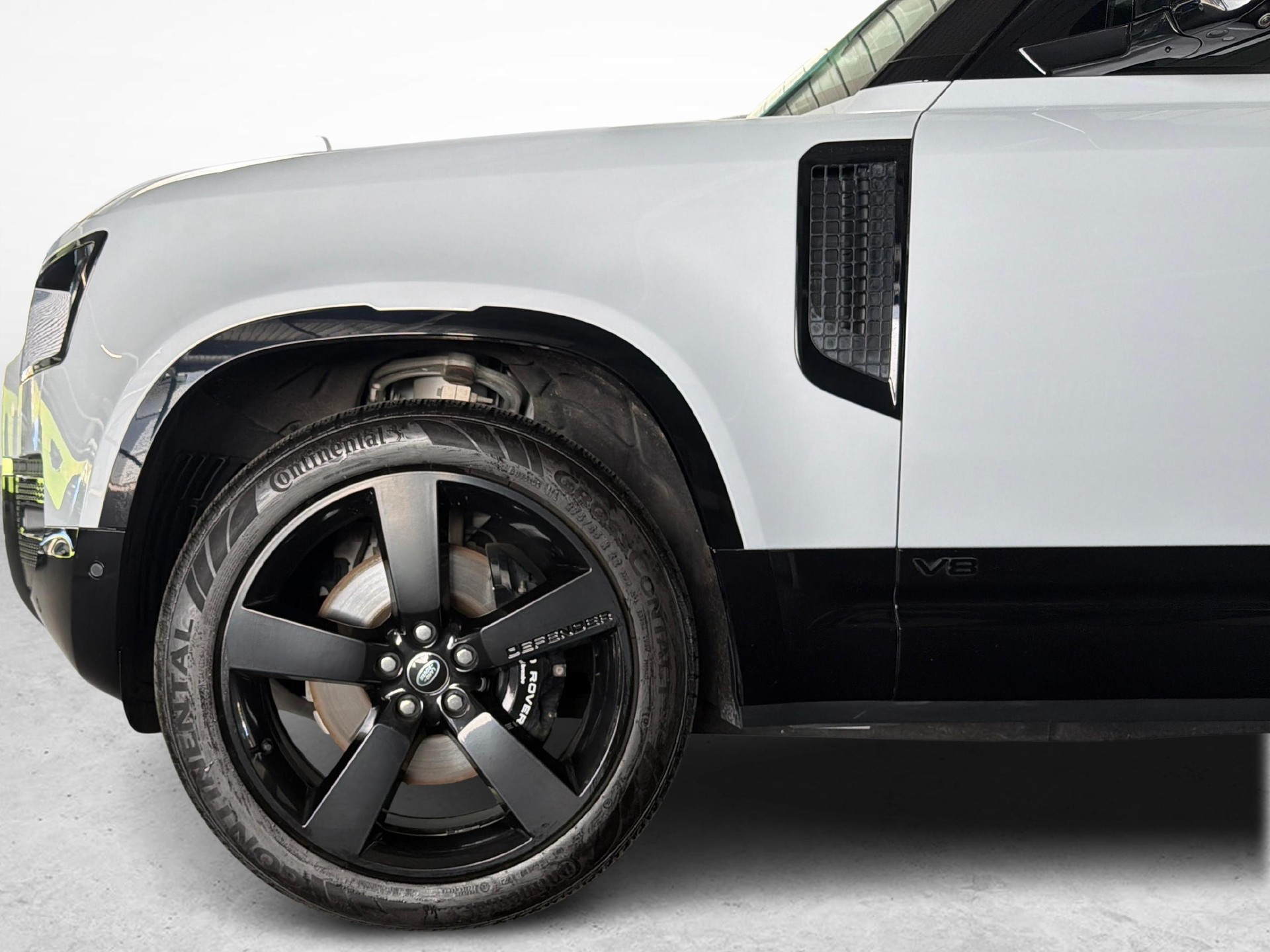 LAND ROVER Defender 110 5.0 V8 SC 525PS, klimatisierte Vordersitze-image-16