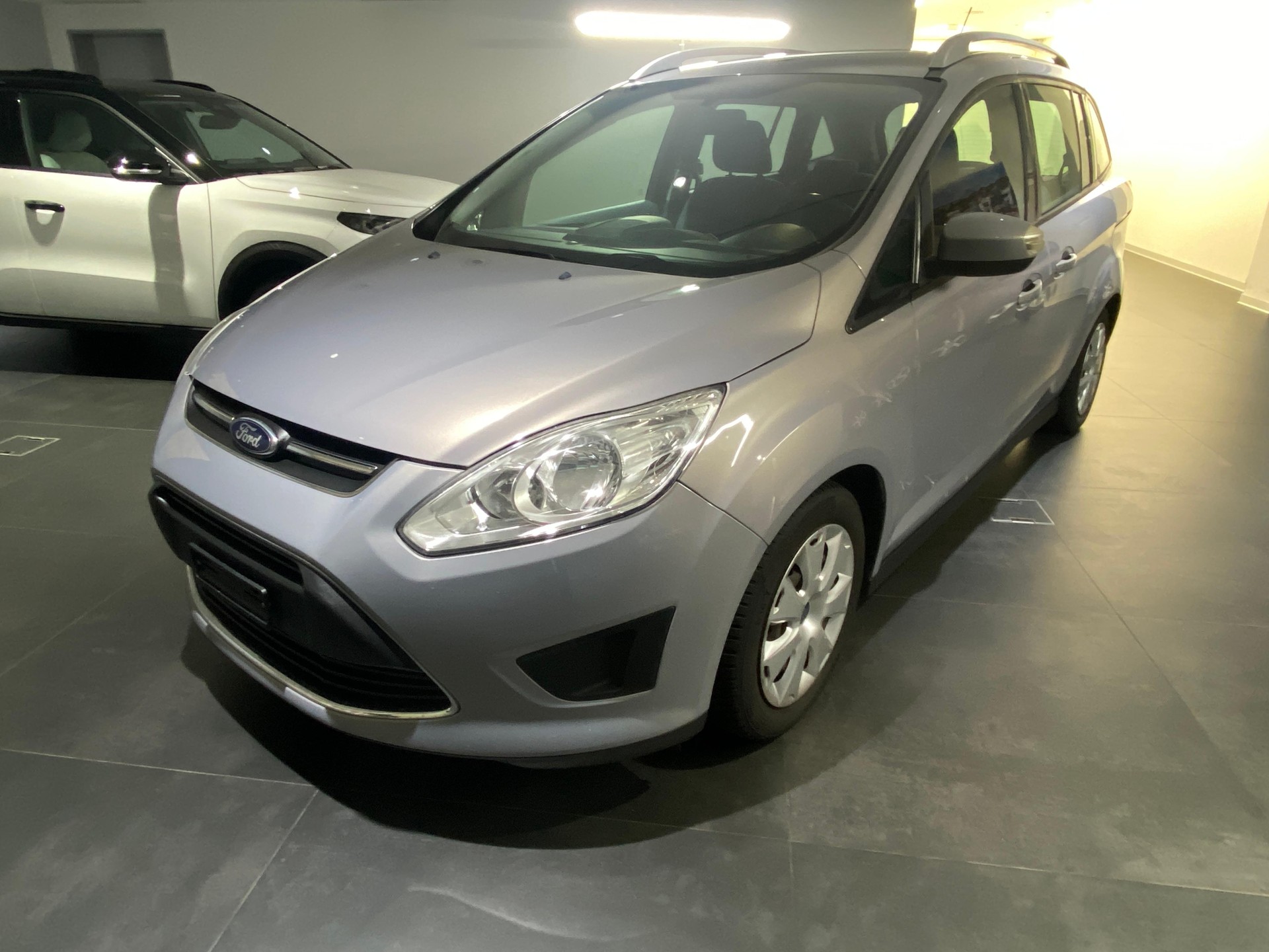 FORD Grand C-Max 1.6i Ti-VCT 125 Carving