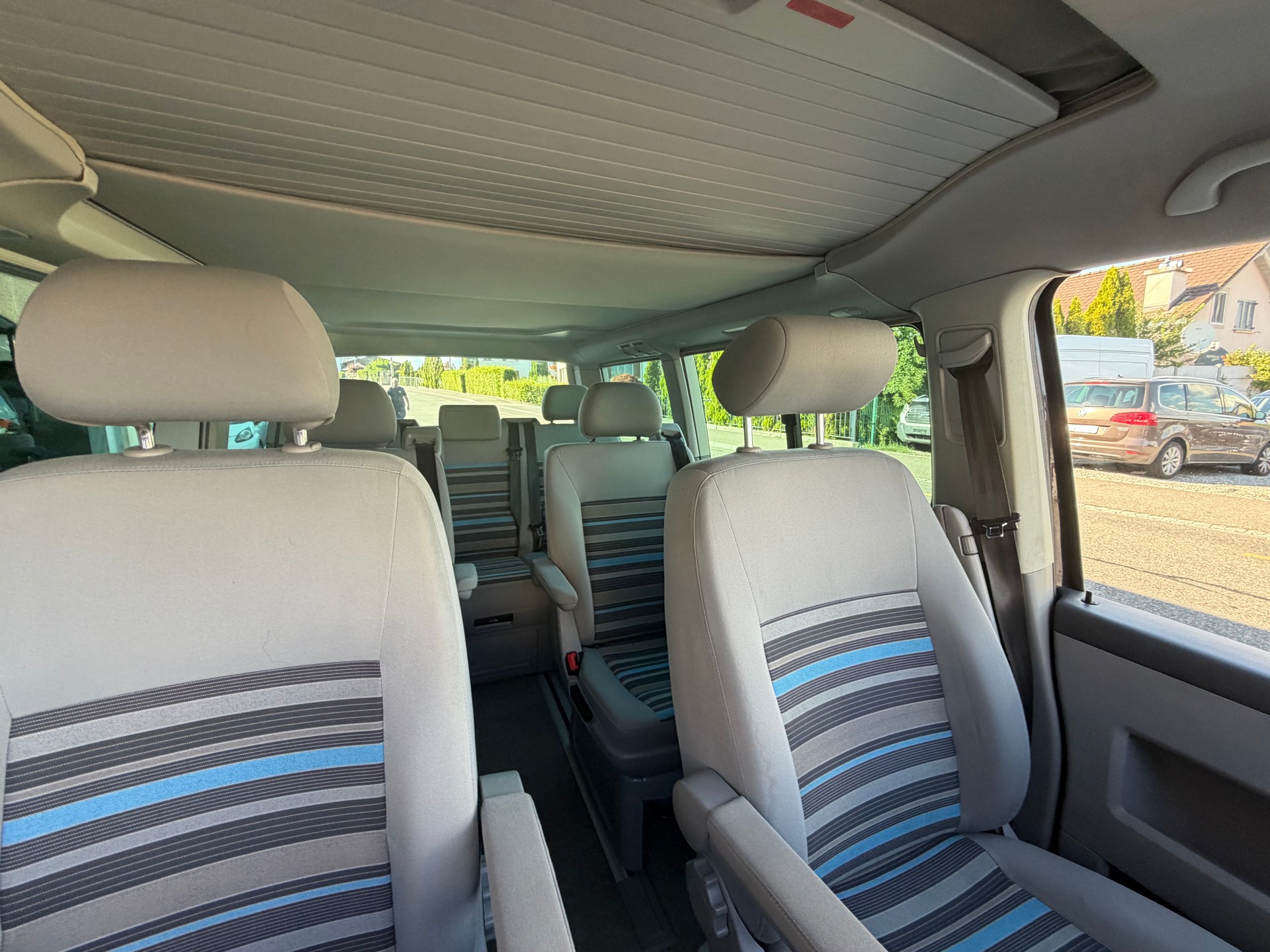 VW T5 California 2.0 TDI Beach-image-10