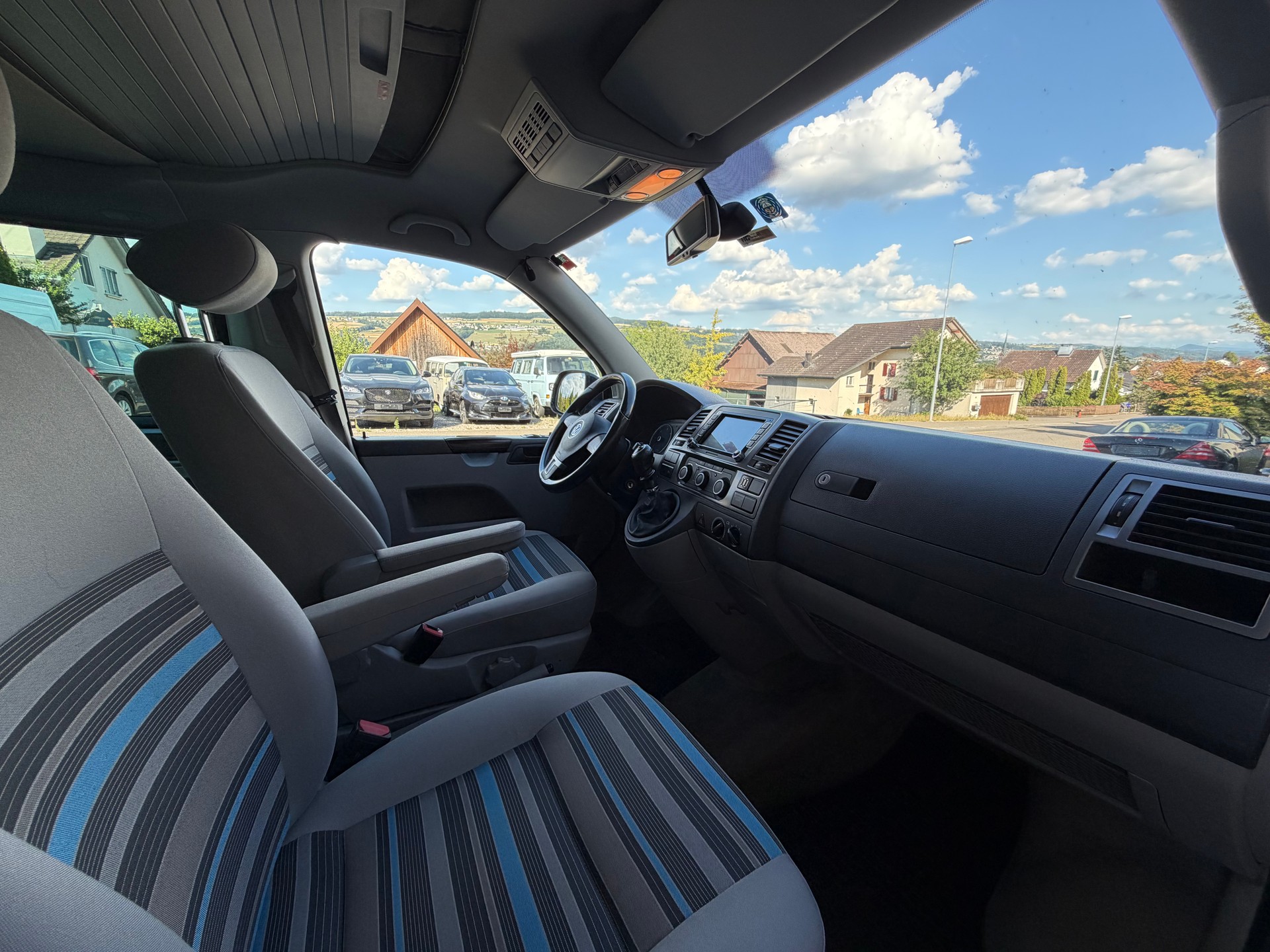 VW T5 California 2.0 TDI Beach-image-8
