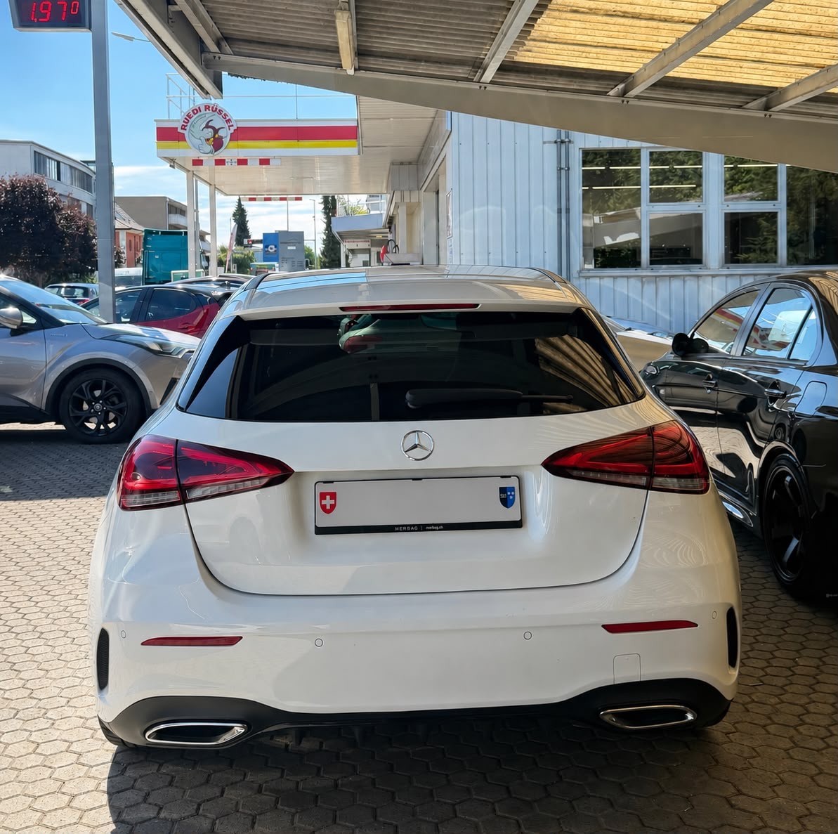 MERCEDES-BENZ A 250 4Matic AMG Line 4Matic 7G-DCT-image-6