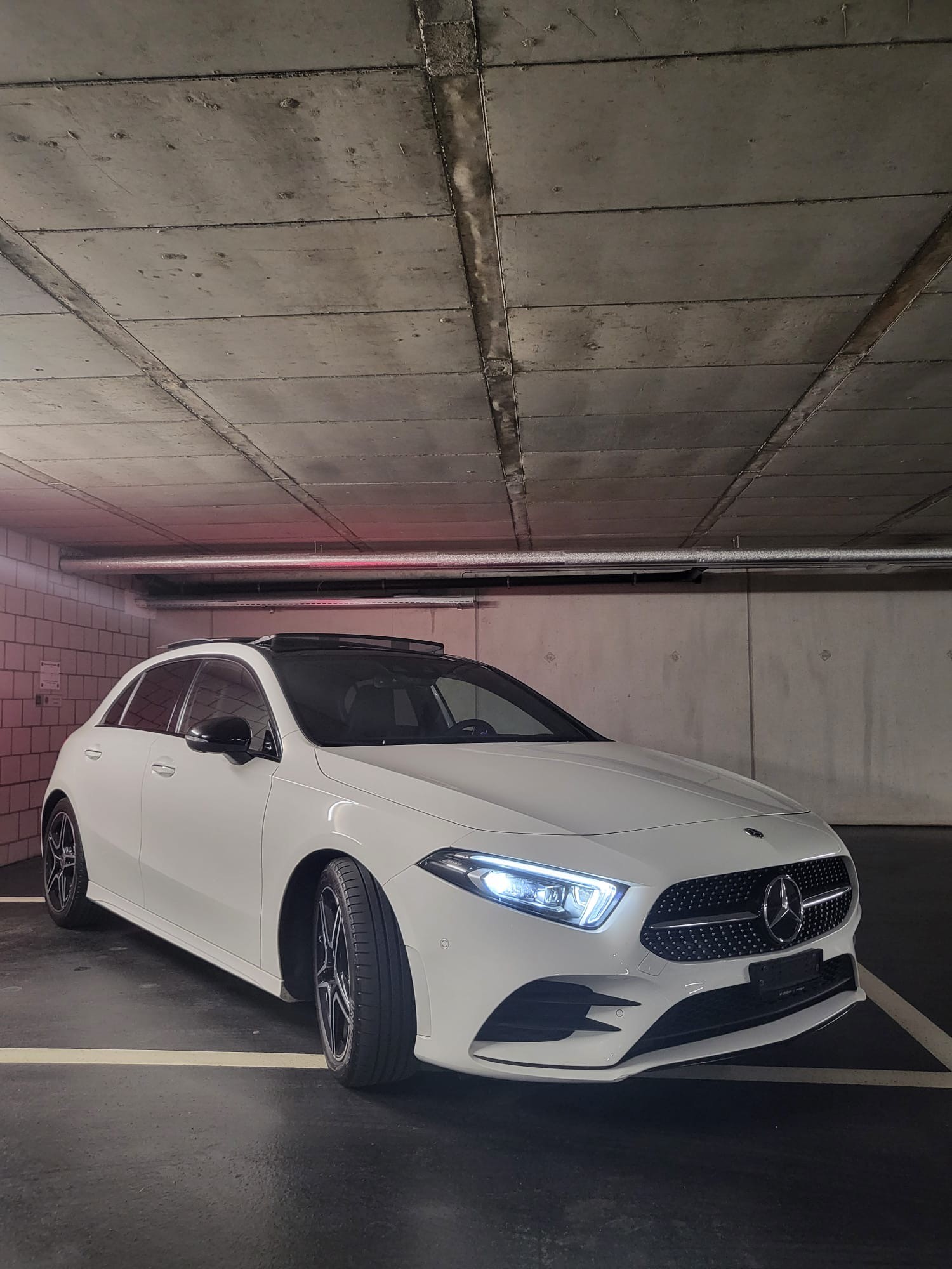 MERCEDES-BENZ A 250 4Matic AMG Line 4Matic 7G-DCT-image-1