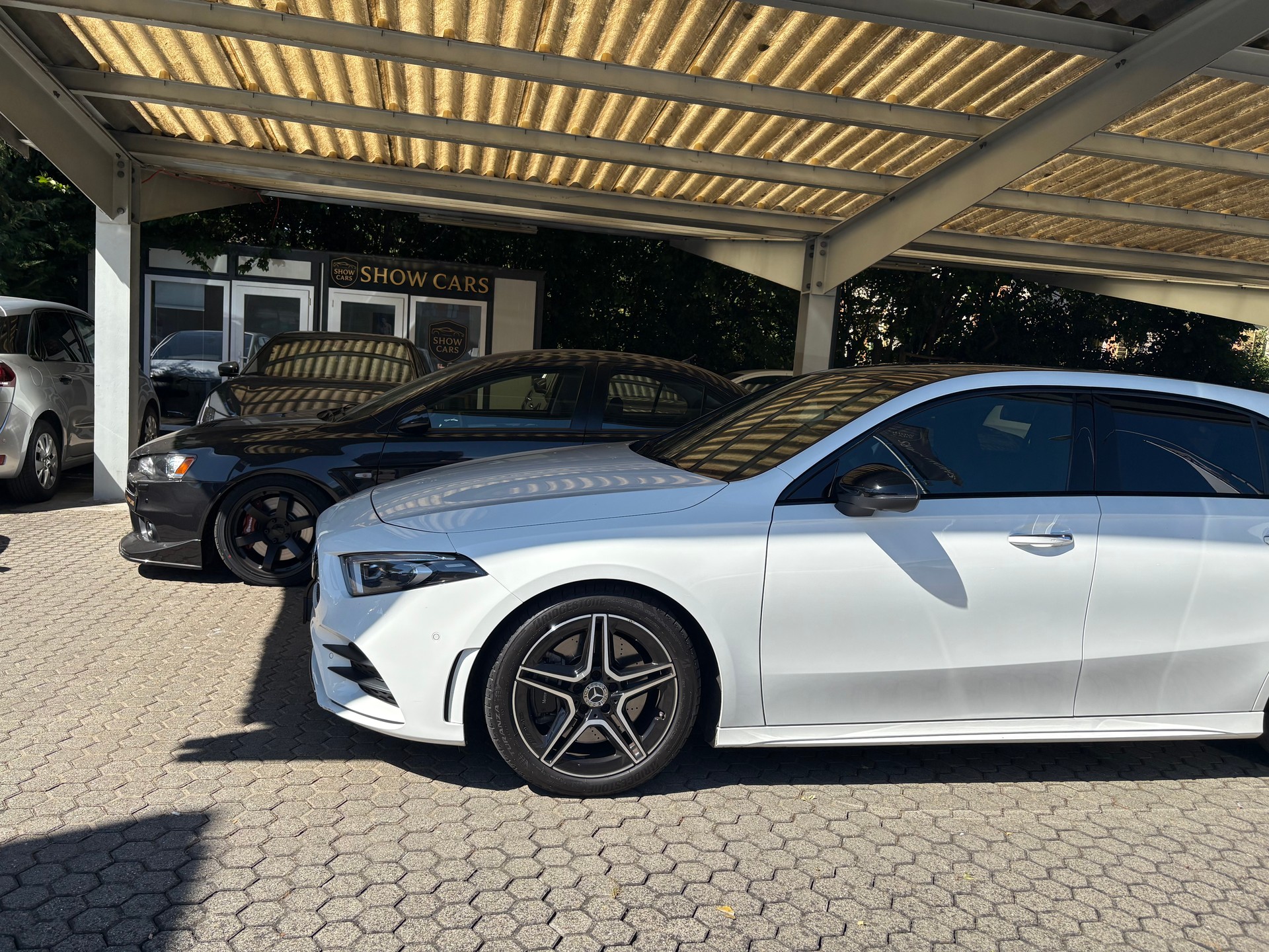 MERCEDES-BENZ A 250 4Matic AMG Line 4Matic 7G-DCT-image-9