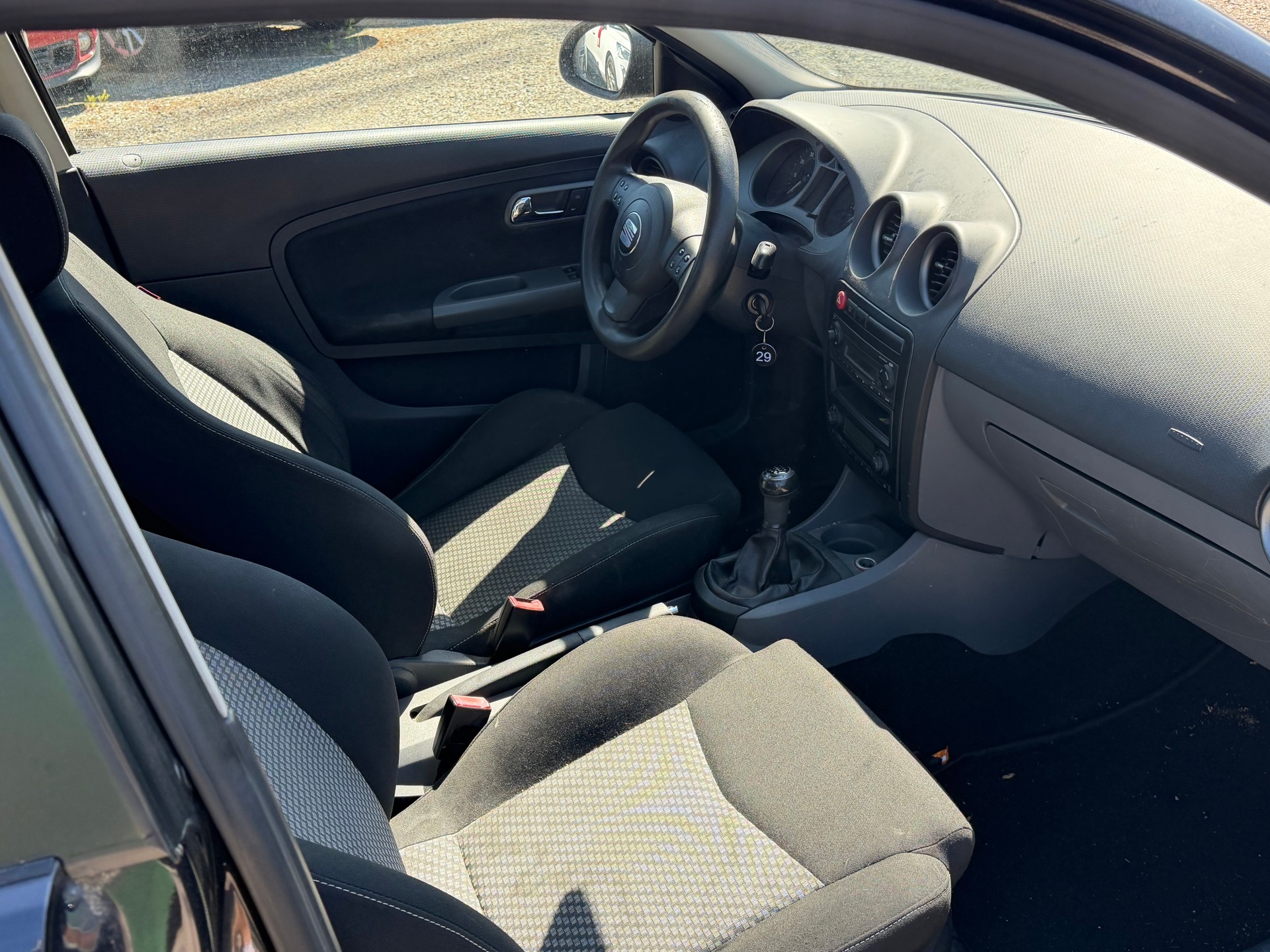 SEAT Ibiza 1.2-image-5