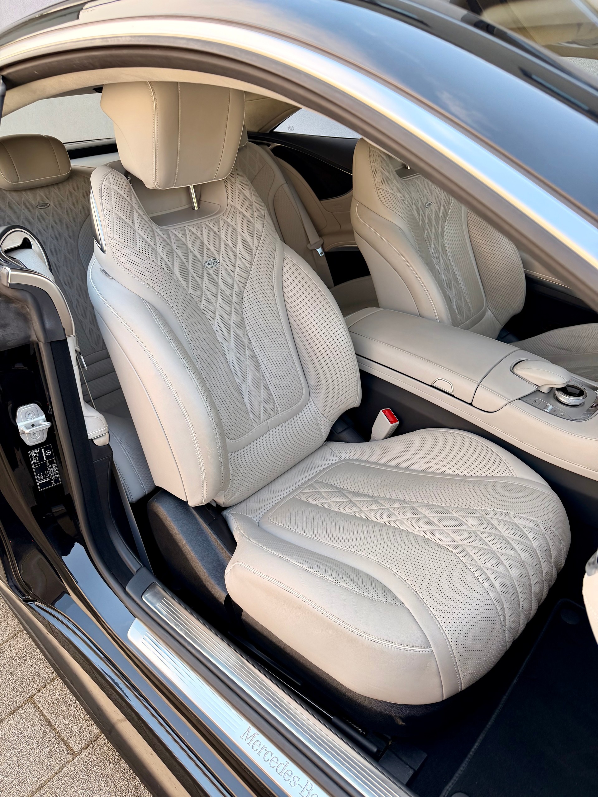 MERCEDES-BENZ S 500 Coupé 4Matic 9G-Tronic-image-17