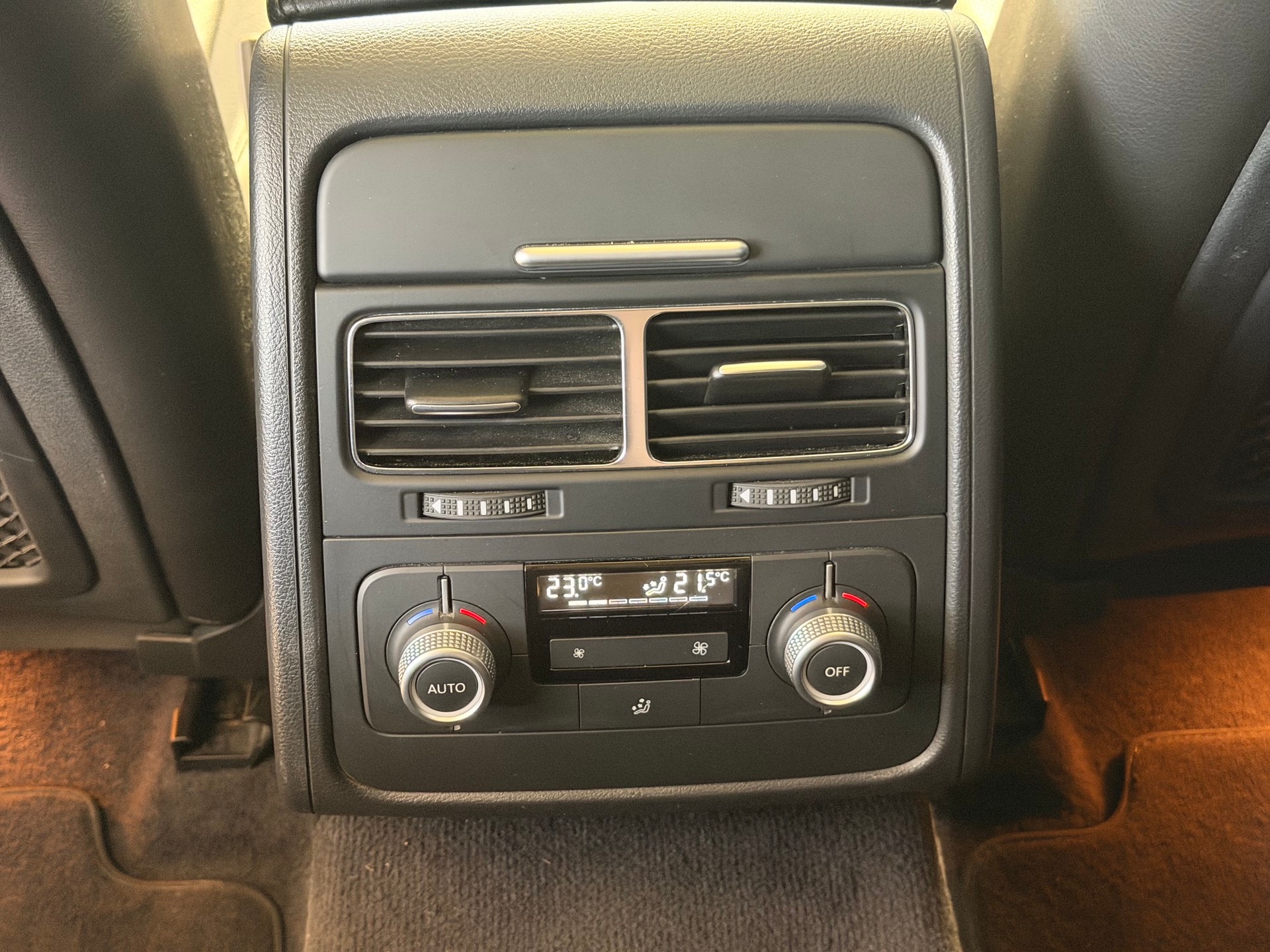 VW 3.0 V6 TDI 262 BlueMT-image-13