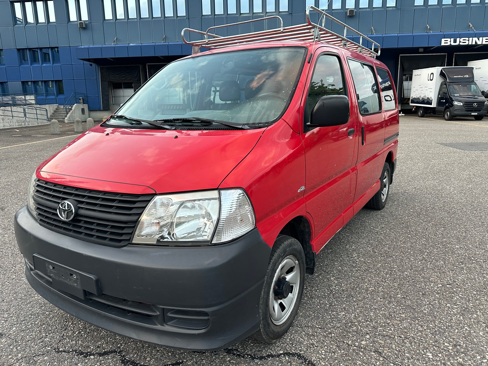 TOYOTA Hiace D-4D Kombi 4WD SWB-image-0